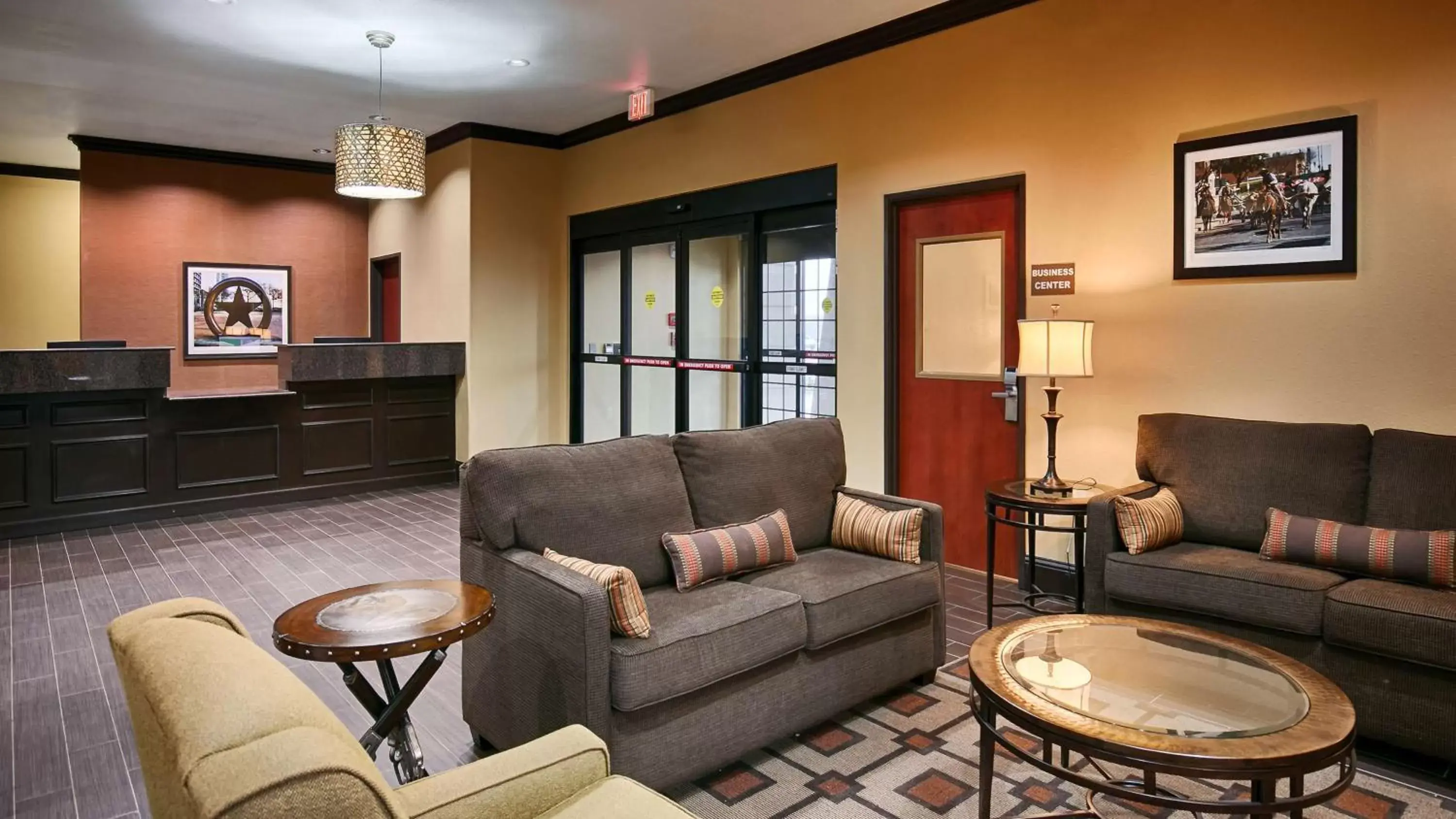 Lobby or reception, Seating Area in Best Western Trail Dust Inn & Suites