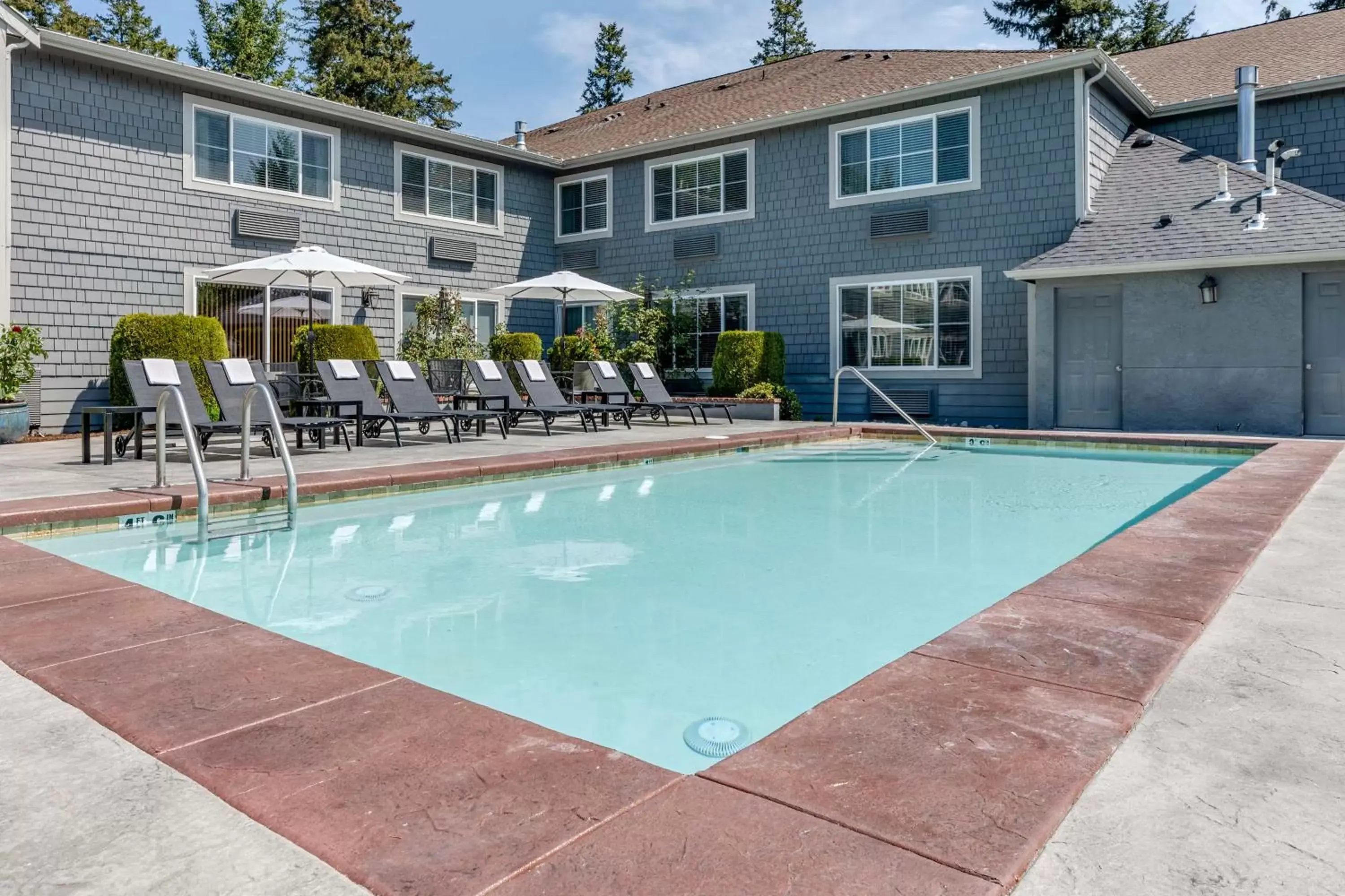 Pool view, Swimming Pool in Best Western Wesley Inn & Suites