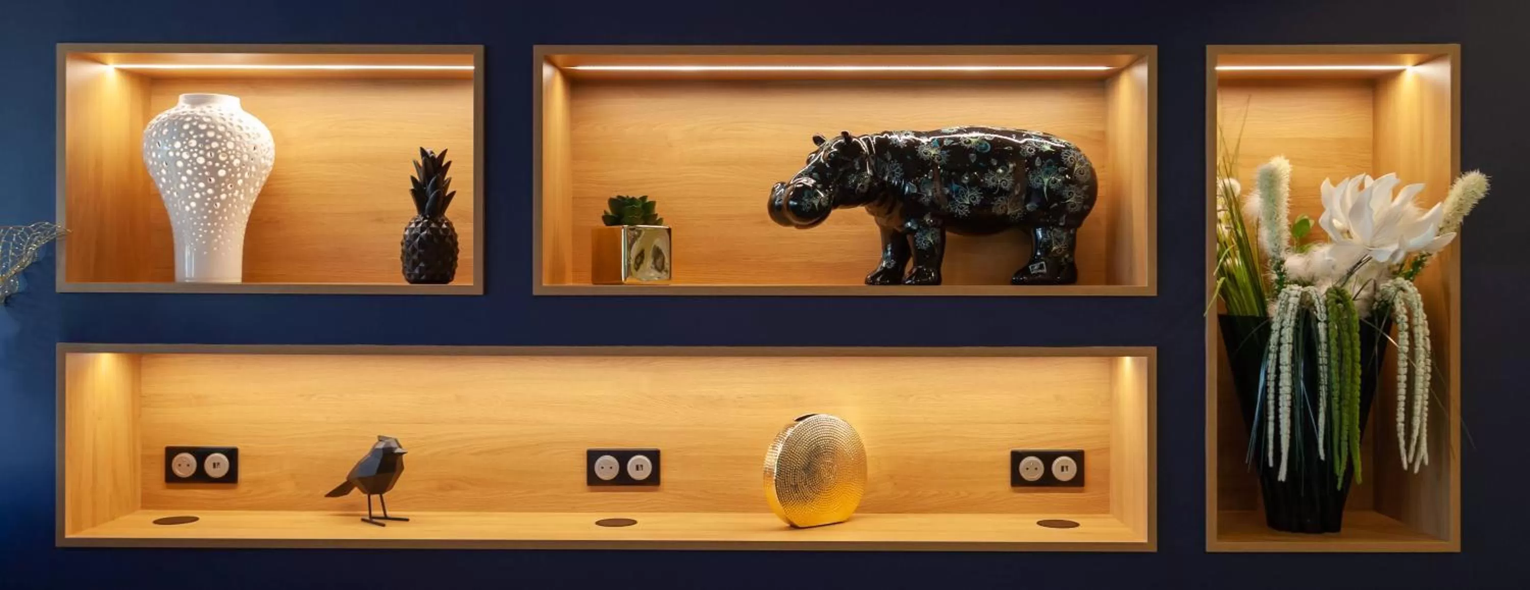 Lobby or reception in Kyriad Niort-Espace MendesFrance