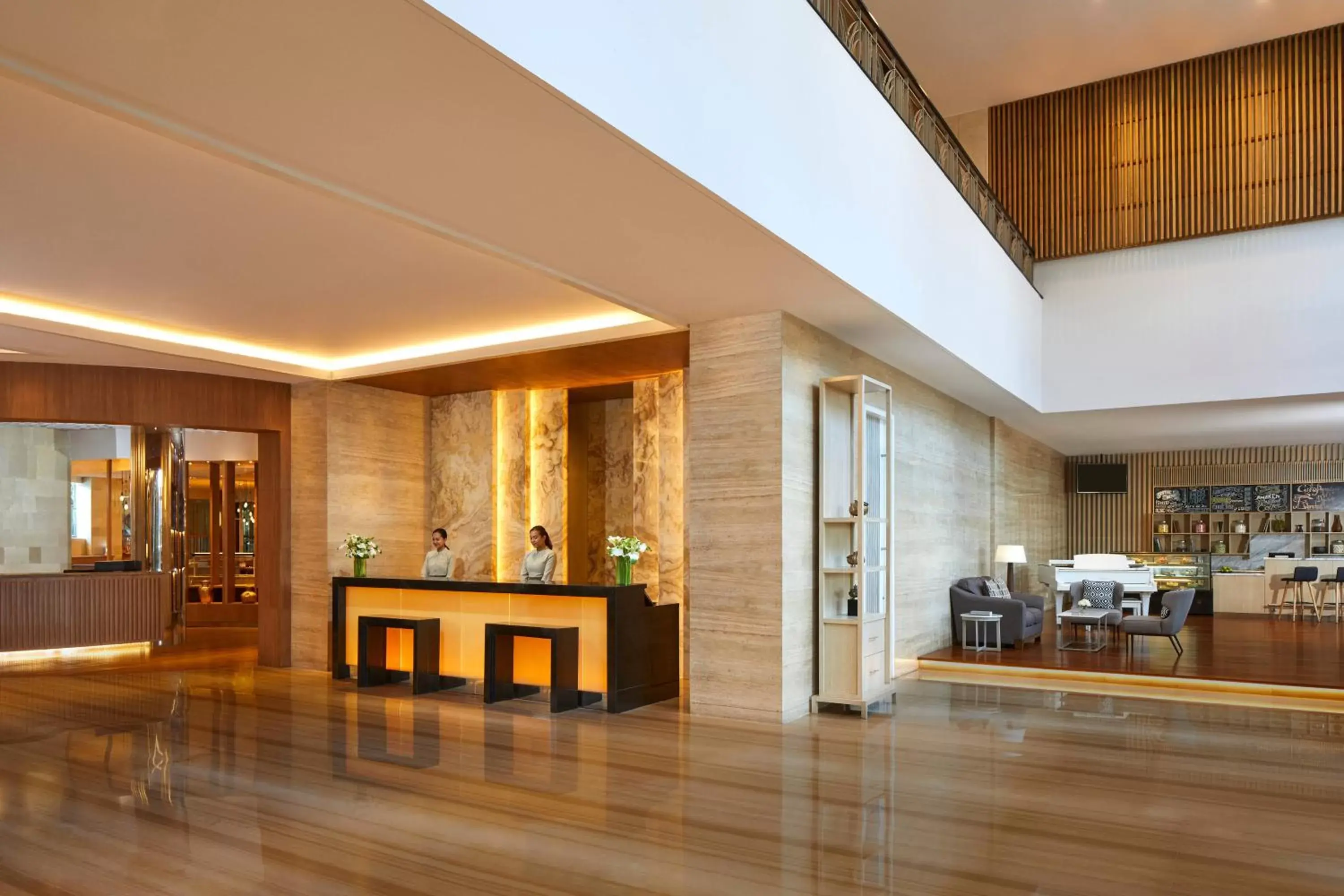 Lobby or reception, Lobby/Reception in Courtyard by Marriott Bandung Dago