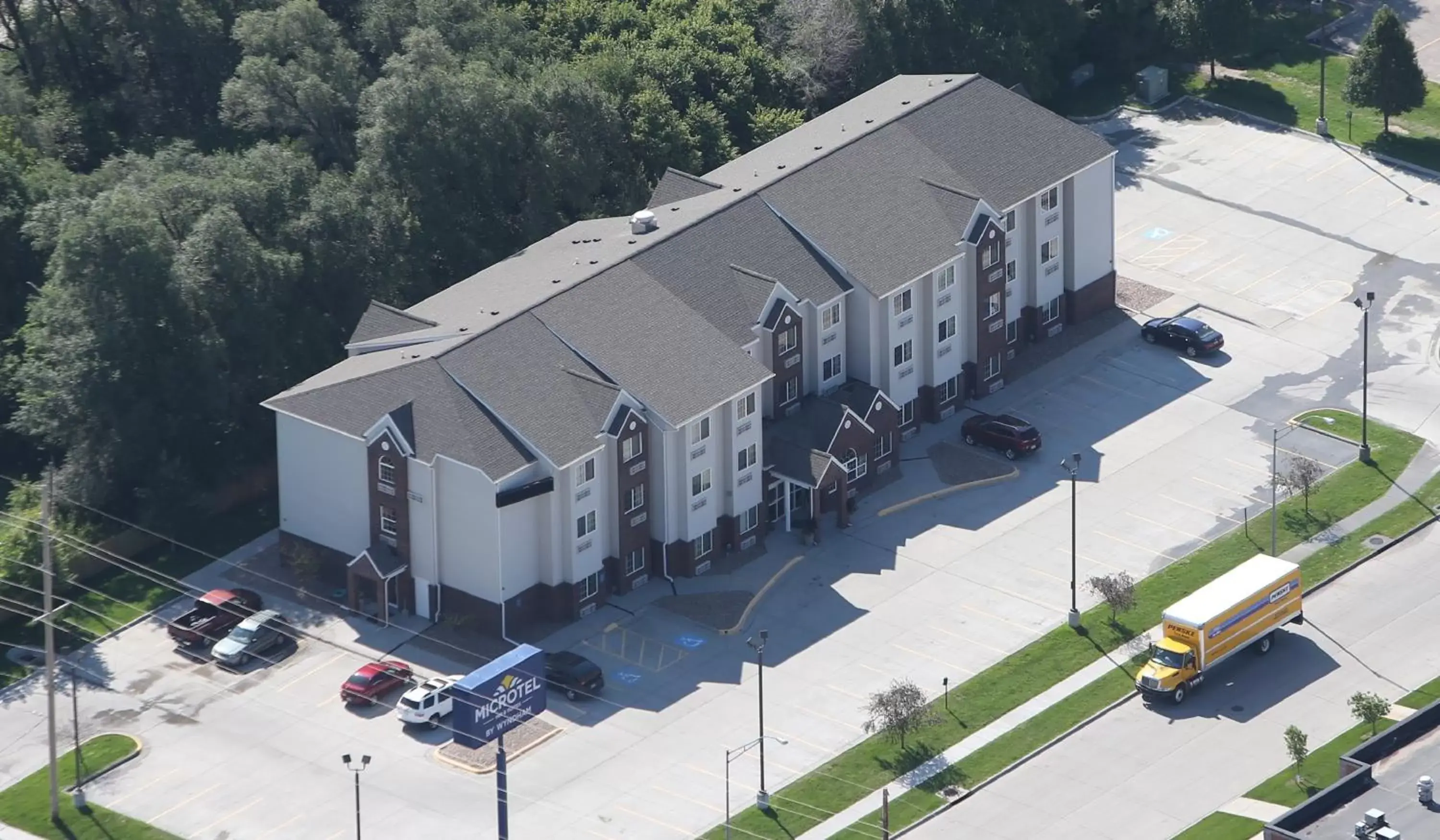 Facade/entrance, Bird's-eye View in Microtel Inn & Suites - Kearney