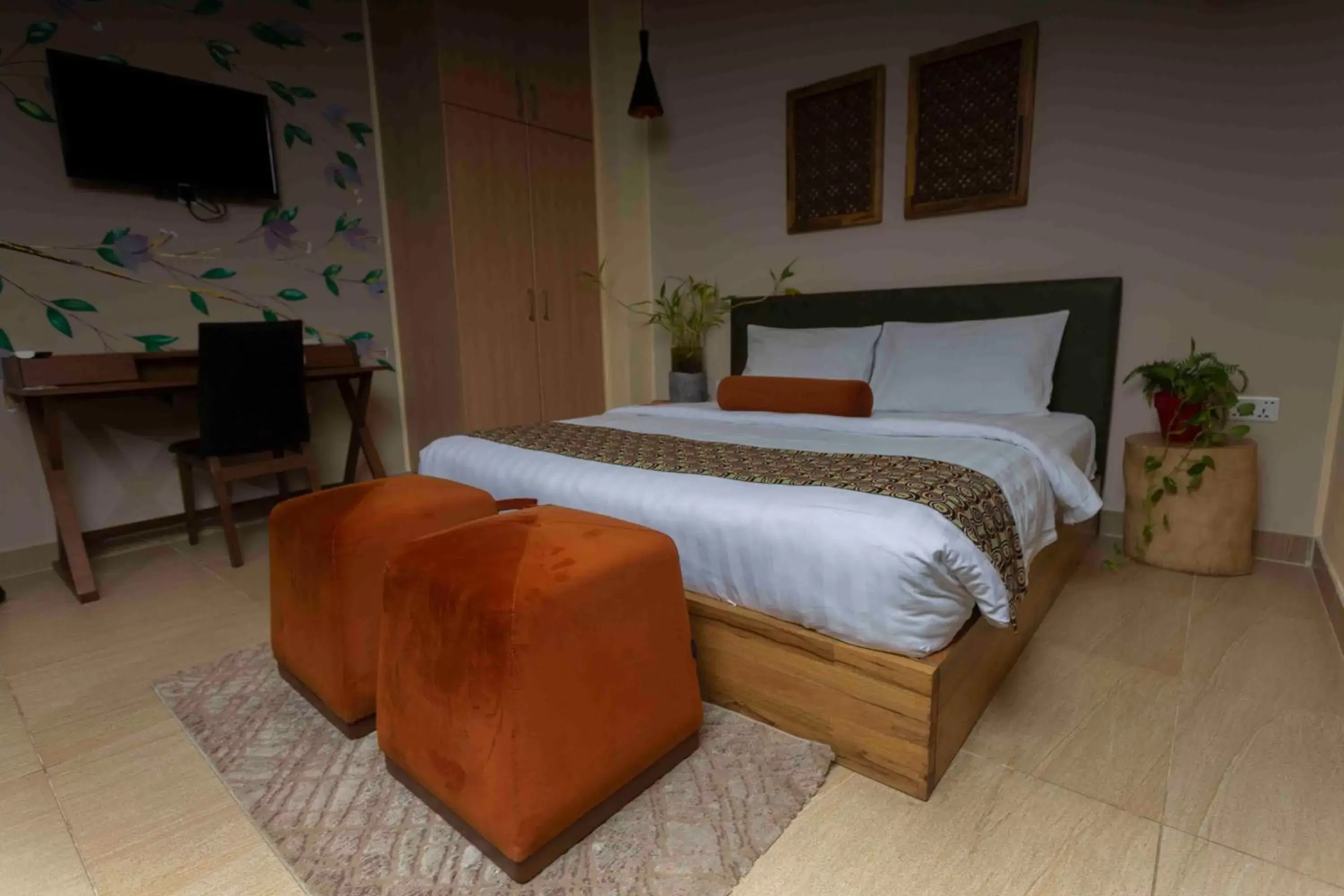 Bed in Roots Apartment Hotel