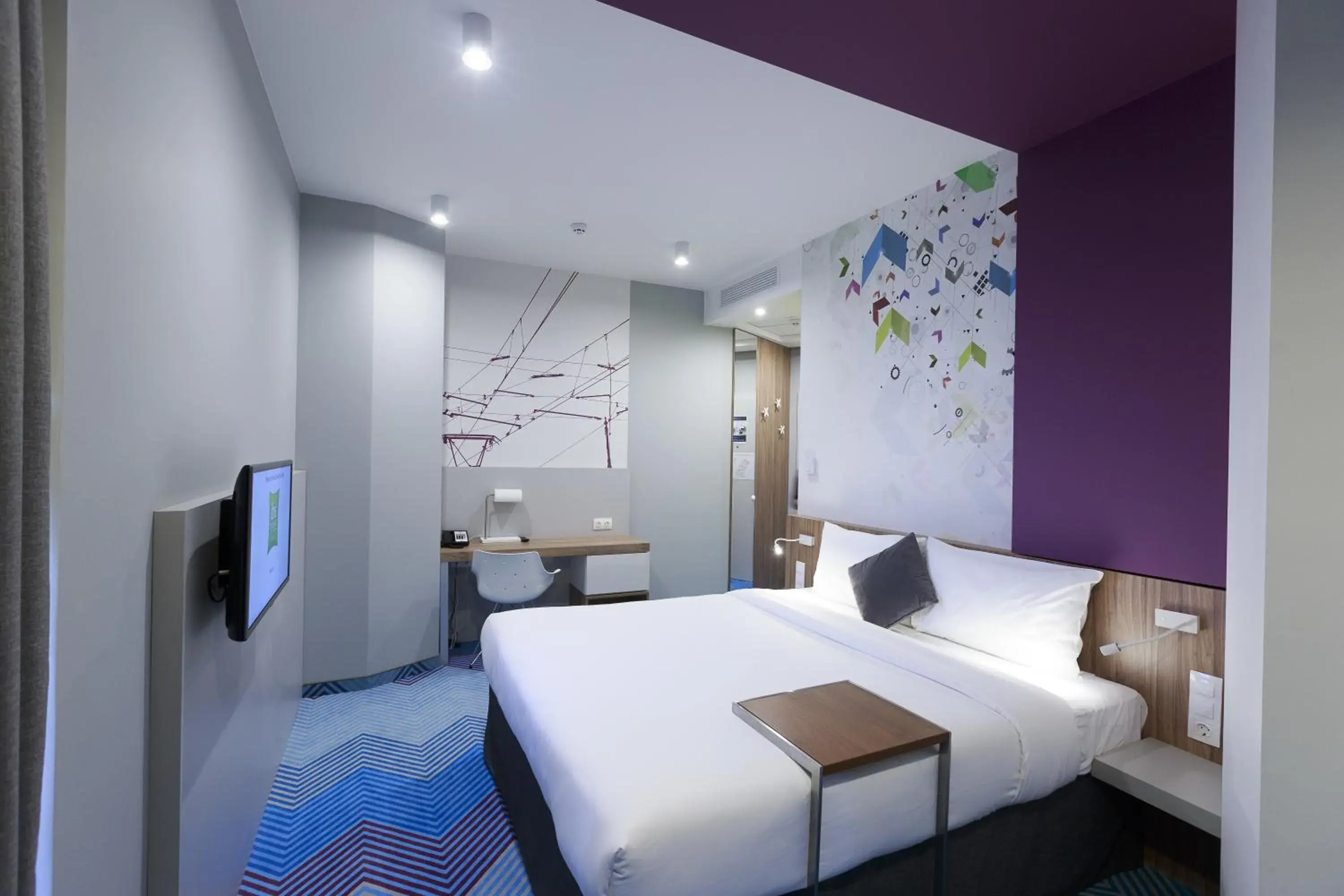 Photo of the whole room, Bed in Ibis Styles Lviv Center