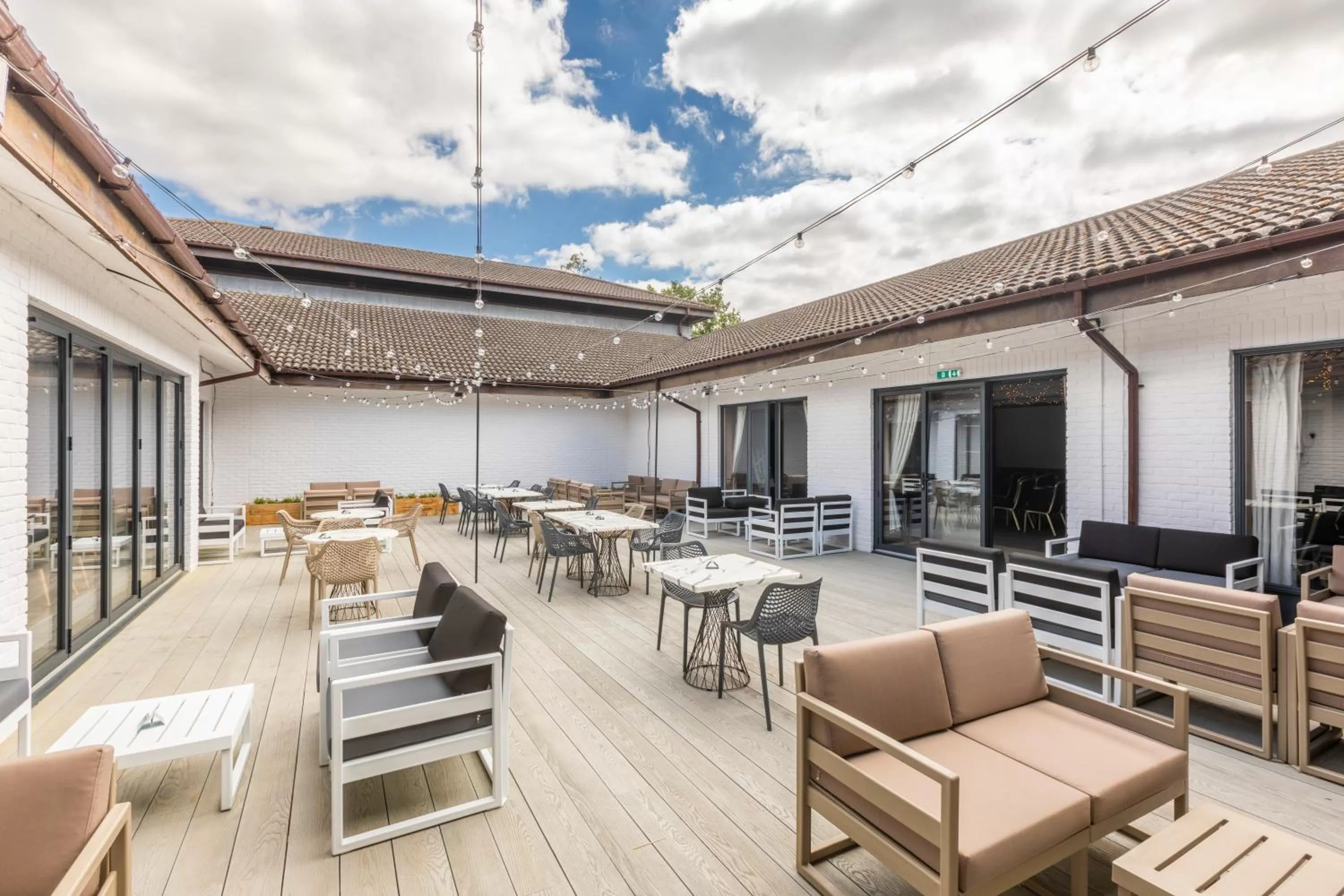 Balcony/Terrace in Holiday Inn Guildford by IHG