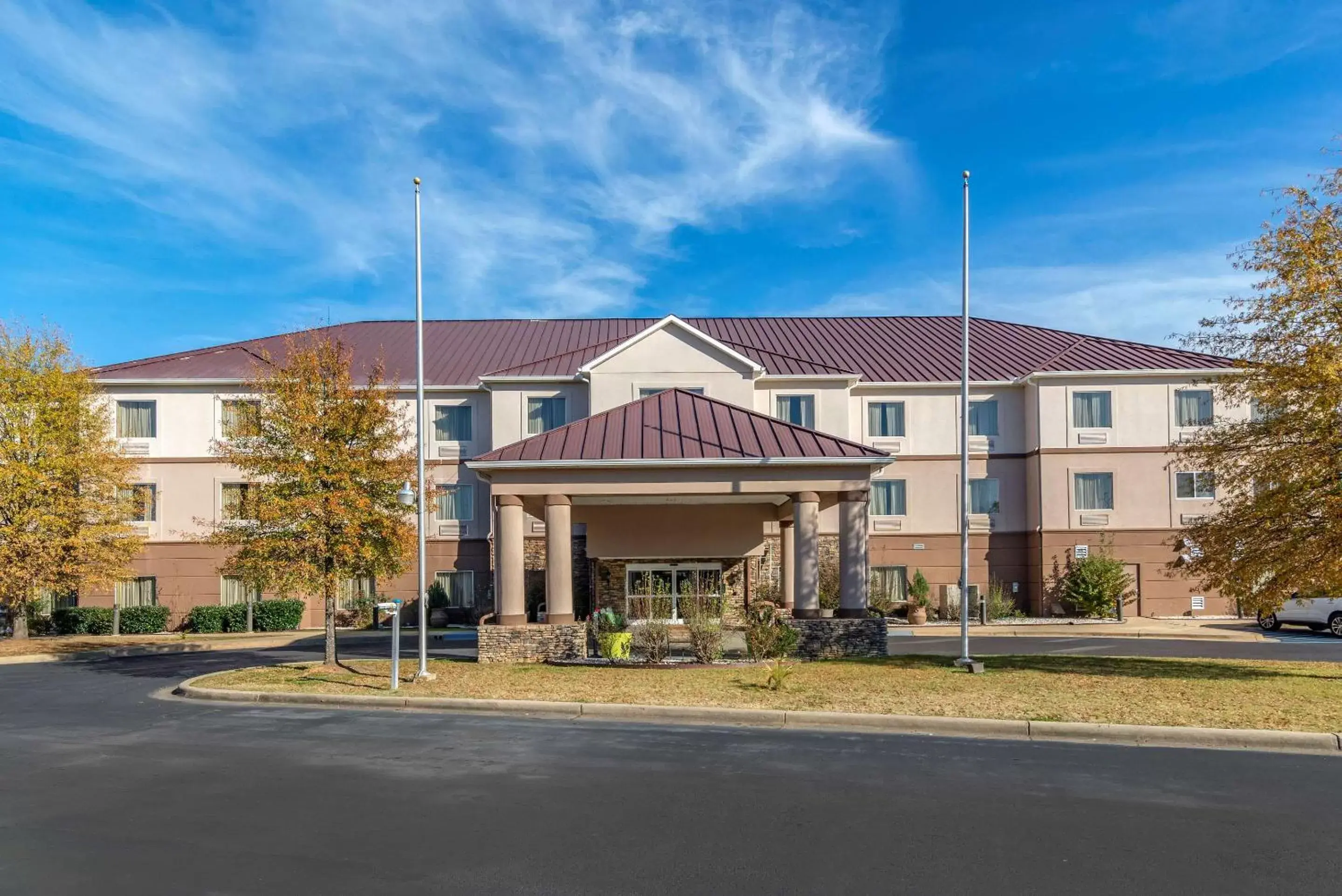 Property Building in Comfort Suites Montgomery East Monticello Dr.