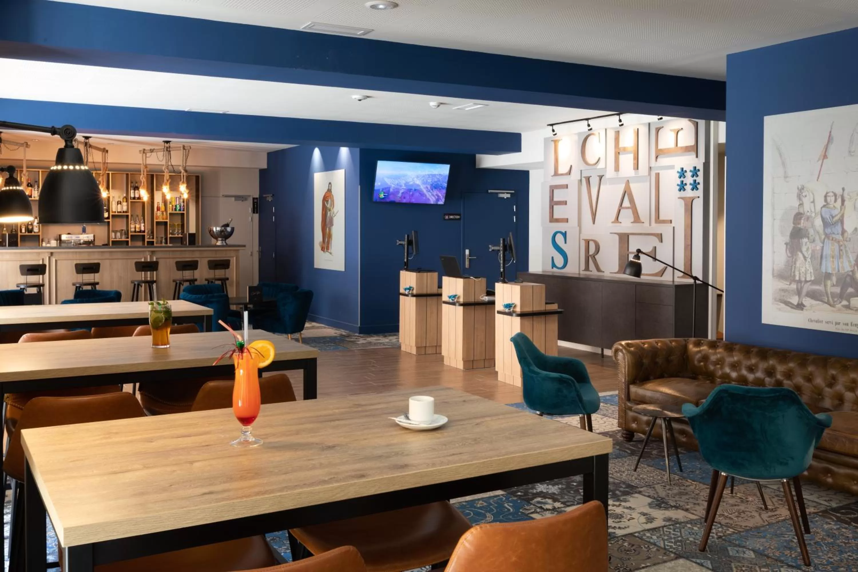 Lobby or reception in SOWELL HOTELS Les Chevaliers