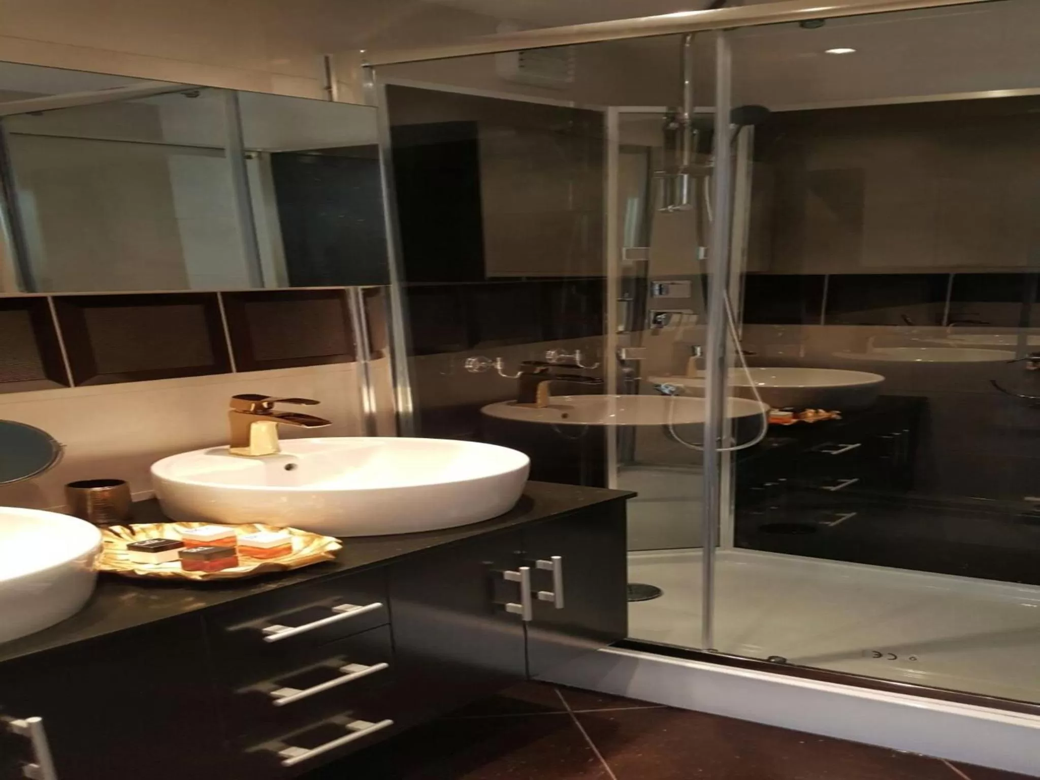 Bathroom in Mer et Golf