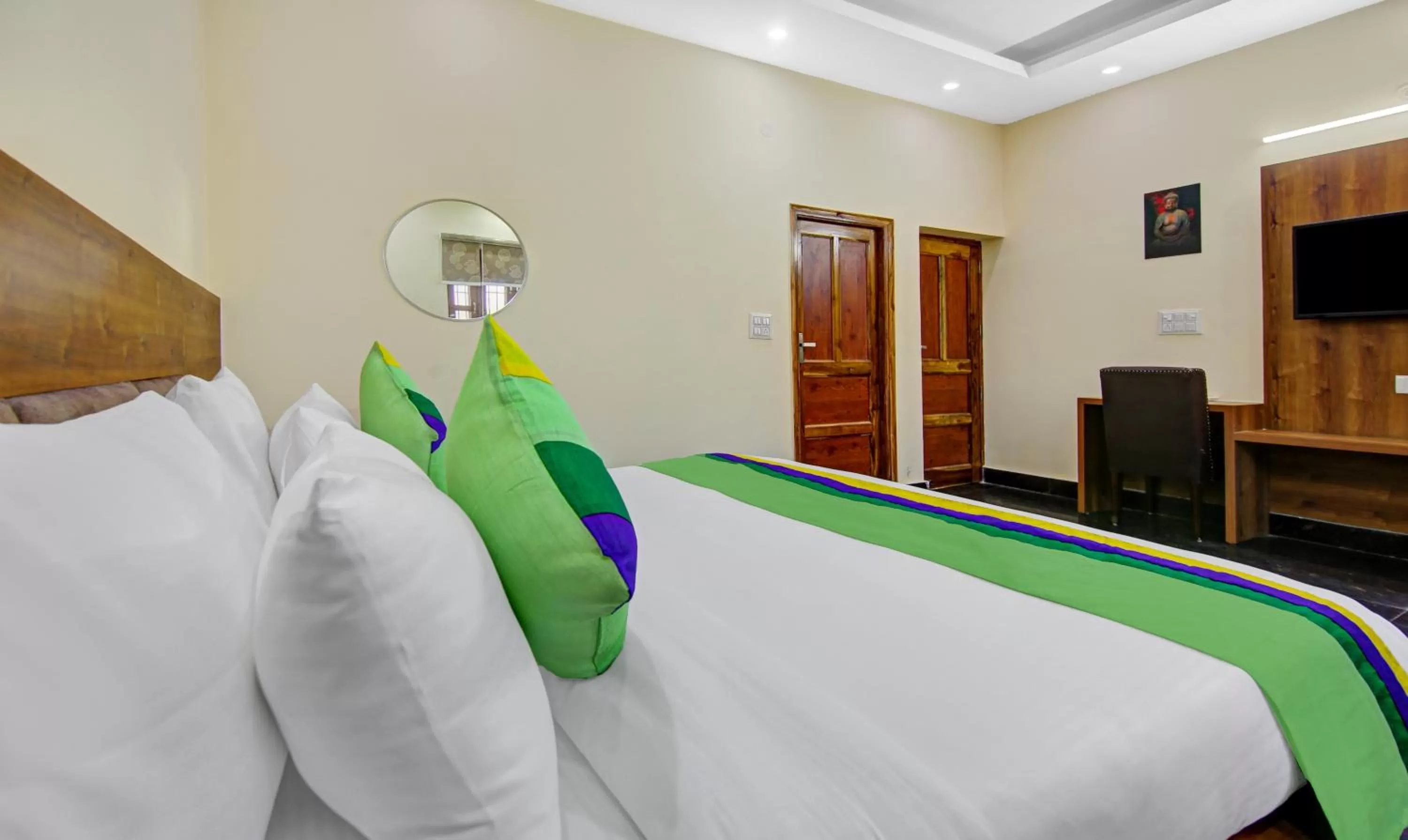 Bed in Treebo The Eden Roc