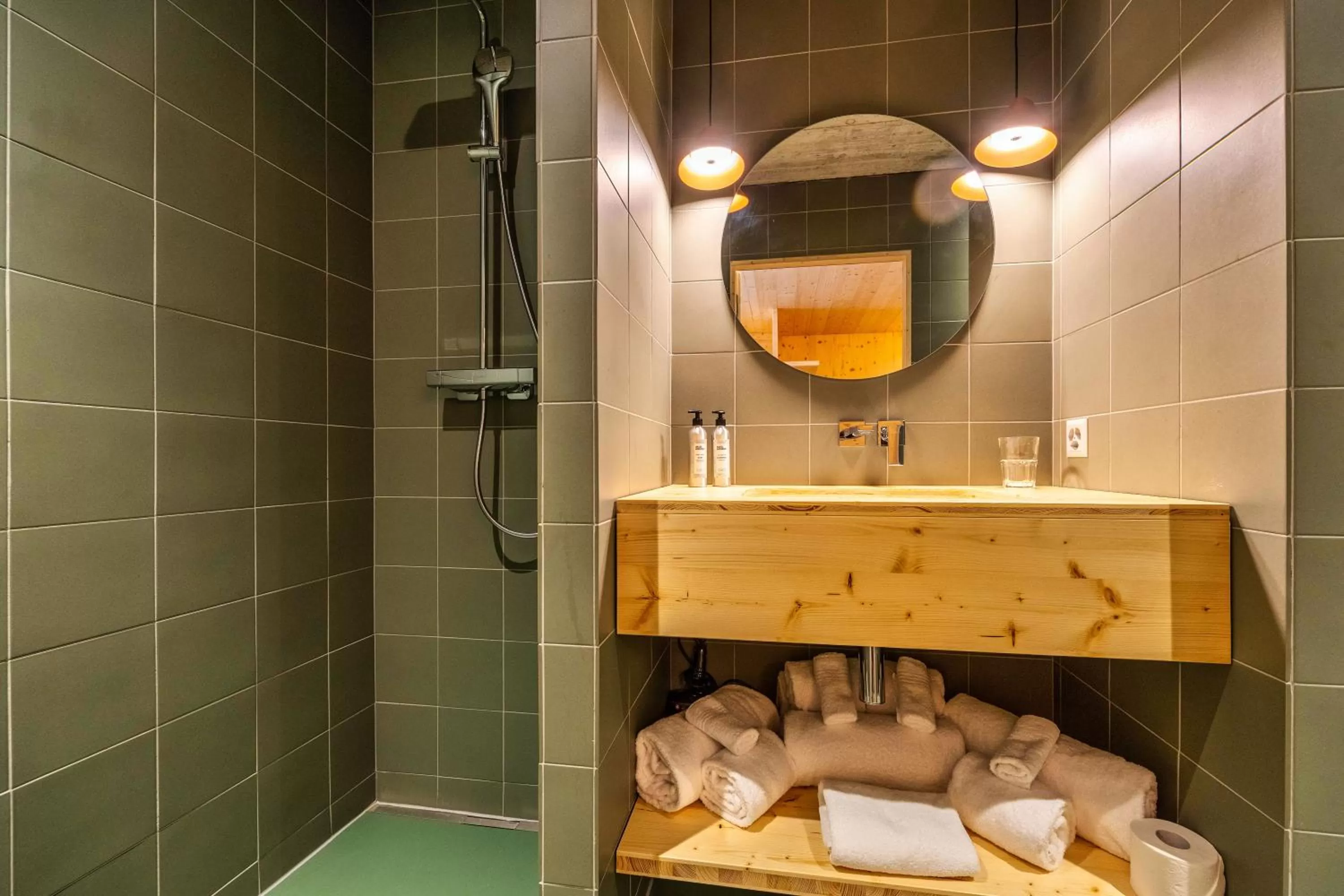 Shower, Bathroom in MAD Mount Hotel & Spa