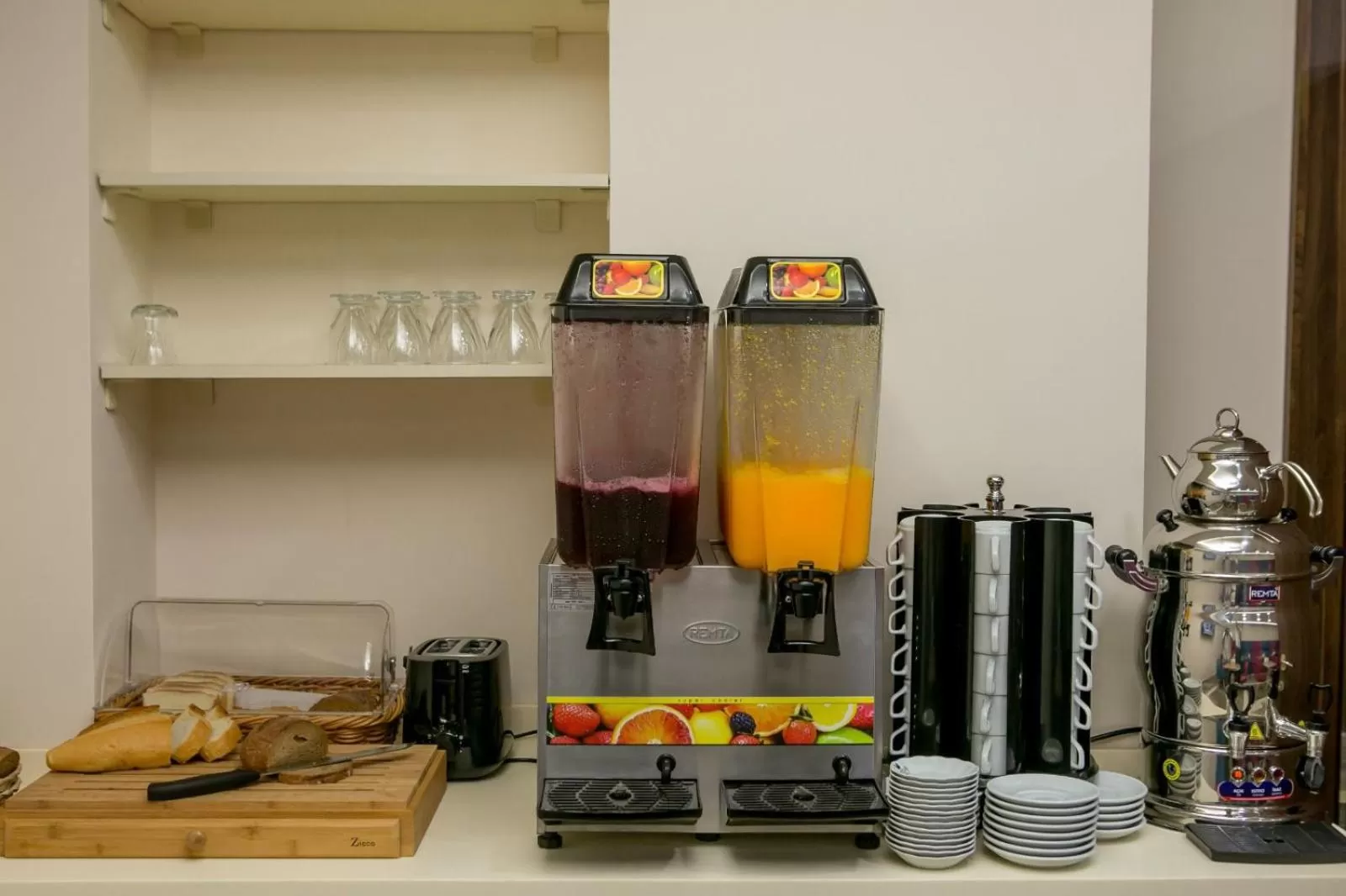Coffee/tea facilities in Beyzas Hotels & Suites