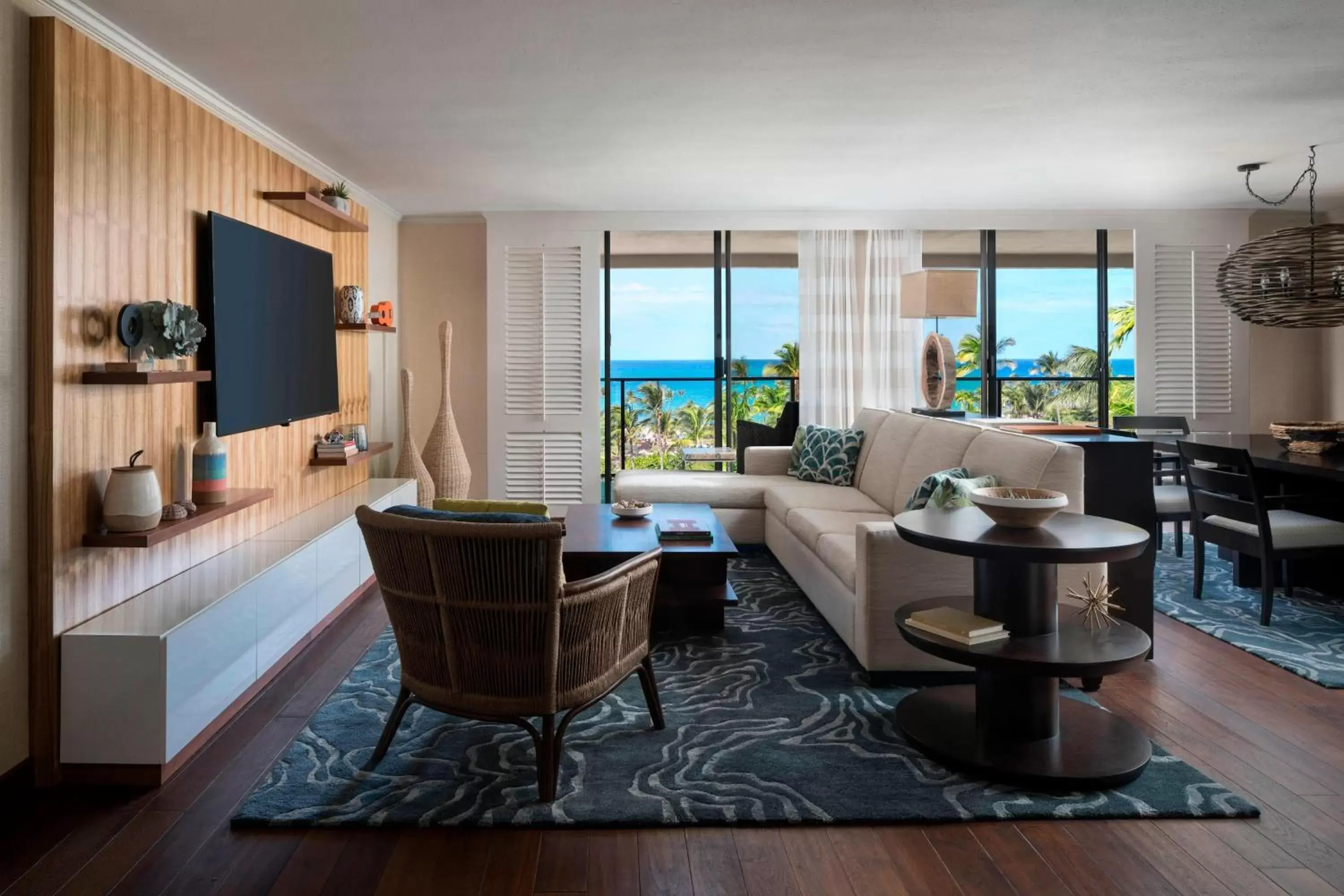 Living room, Seating Area in Waikoloa Beach Marriott Resort & Spa