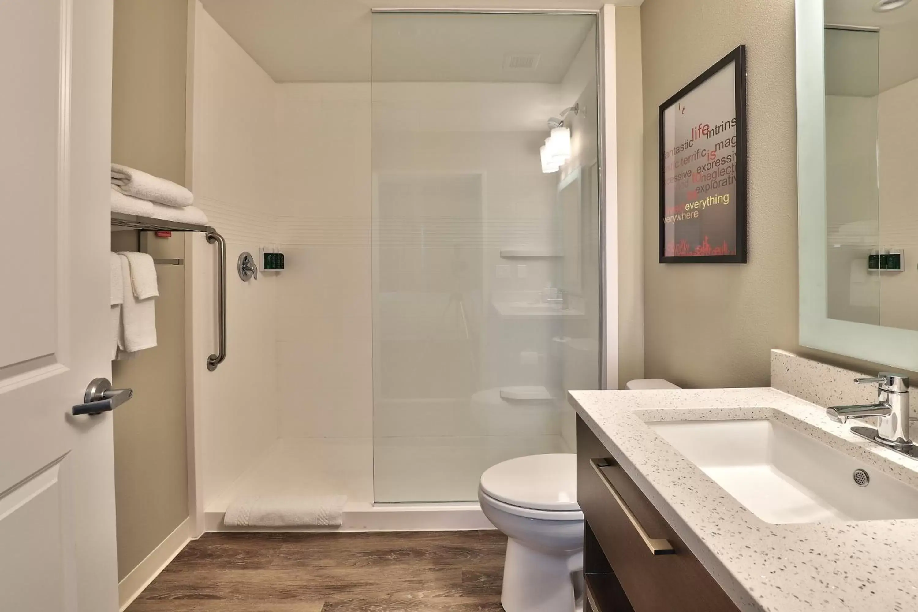 Bathroom in TownePlace Suites by Marriott Albuquerque Old Town