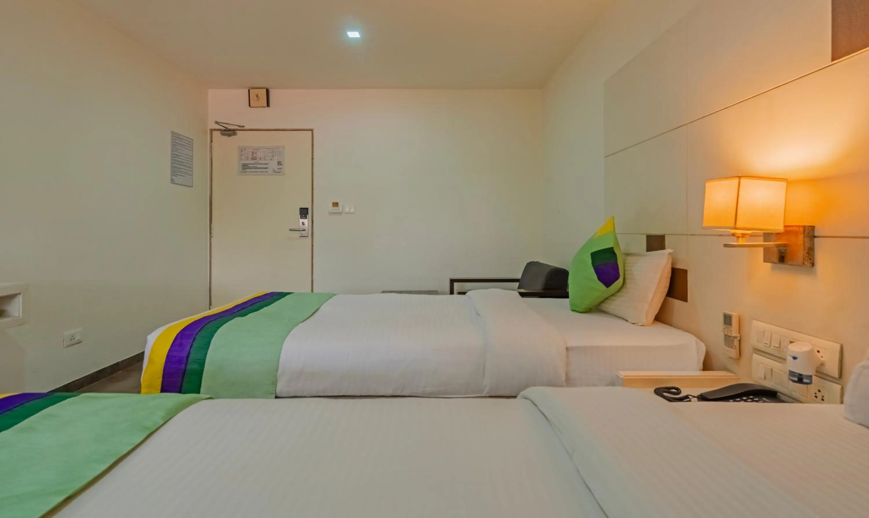 Bedroom, Bed in Hotel Casa, Vadodara