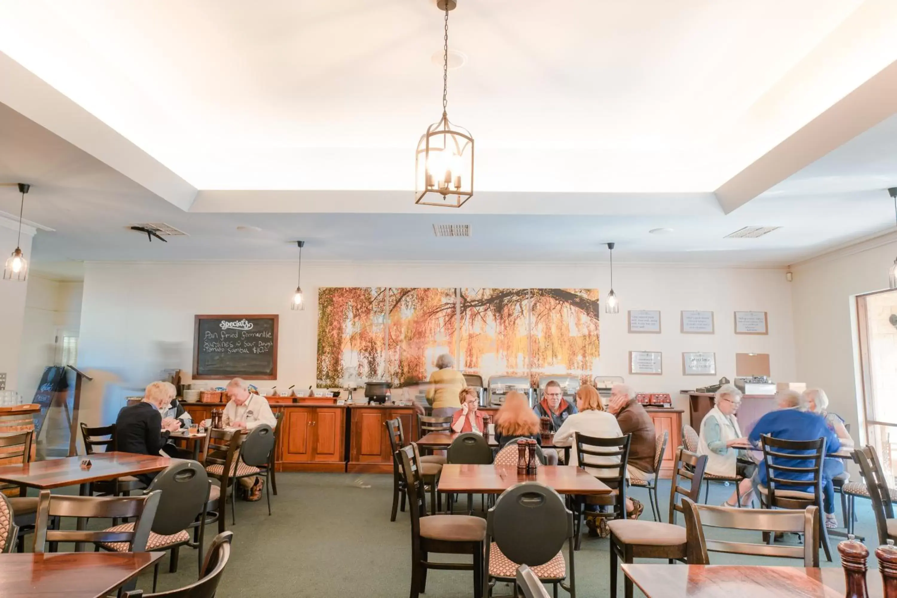 Restaurant/places to eat in Grande Escape Resort Restaurant/places to eat in Grande Escape Resort