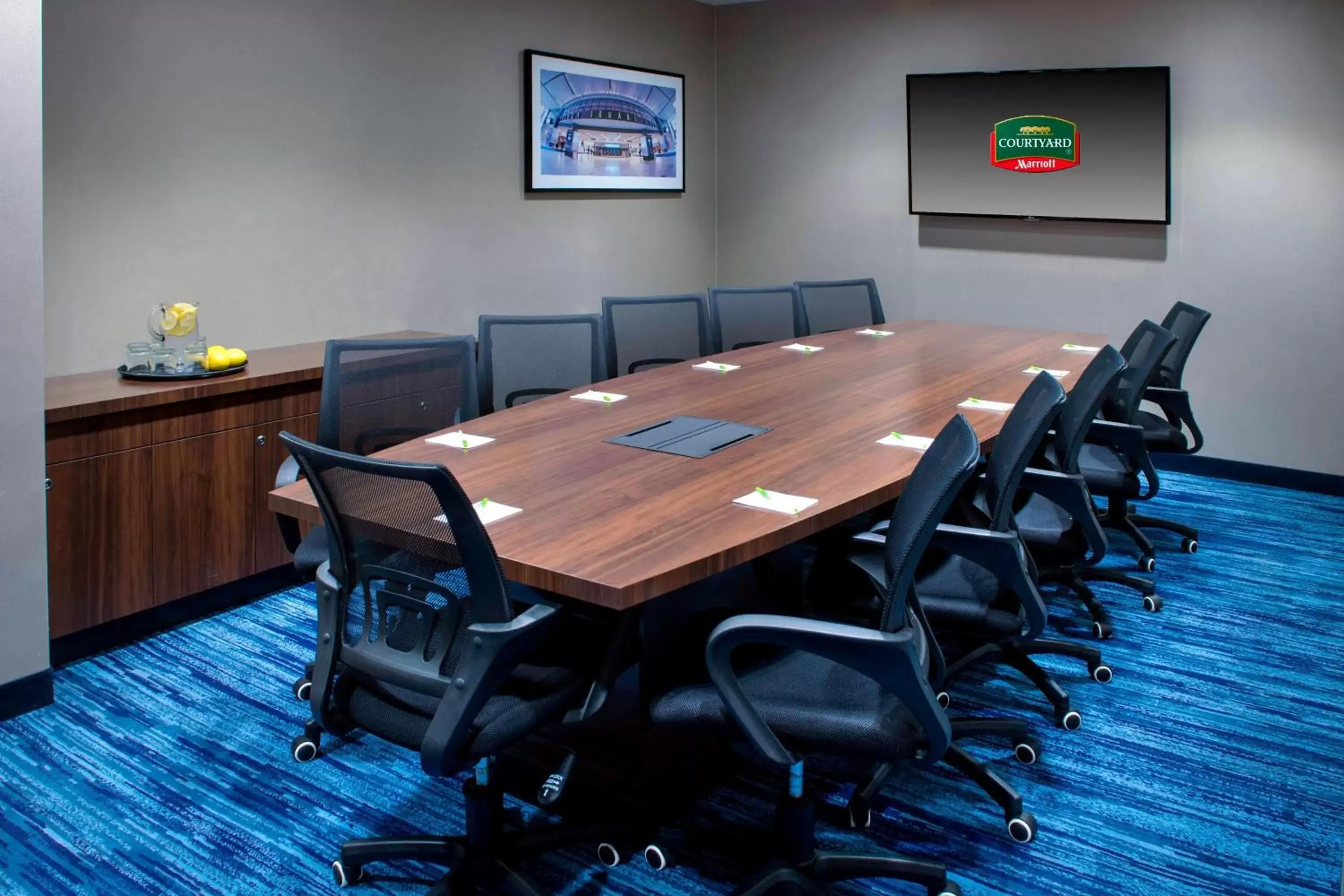 Meeting/conference room in Courtyard by Marriott New York Manhattan/Chelsea