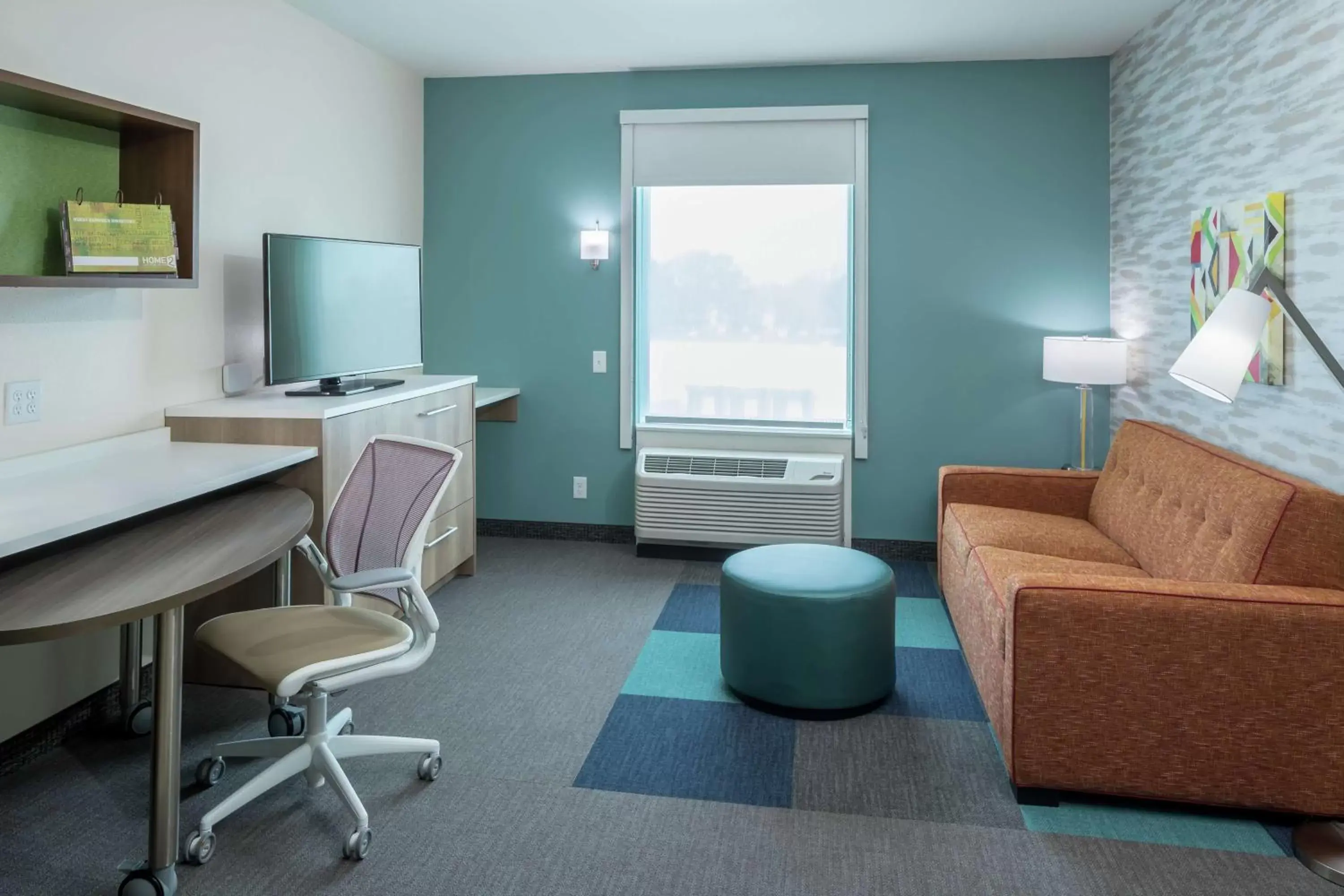 Bedroom, Seating Area in Home2 Suites By Hilton Jacksonville Airport