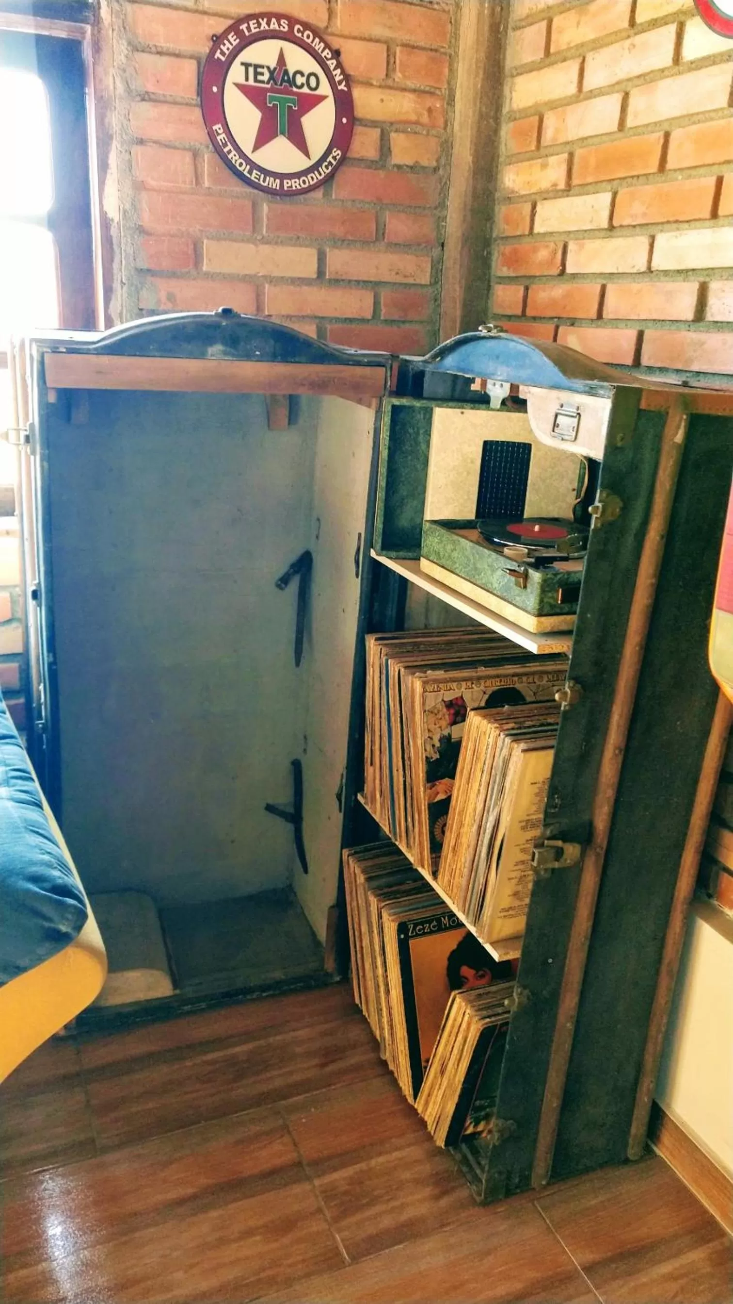 Decorative detail in SPACE 4 U - HOTEL BOUTIQUE TEMÁTICO - Aeroporto