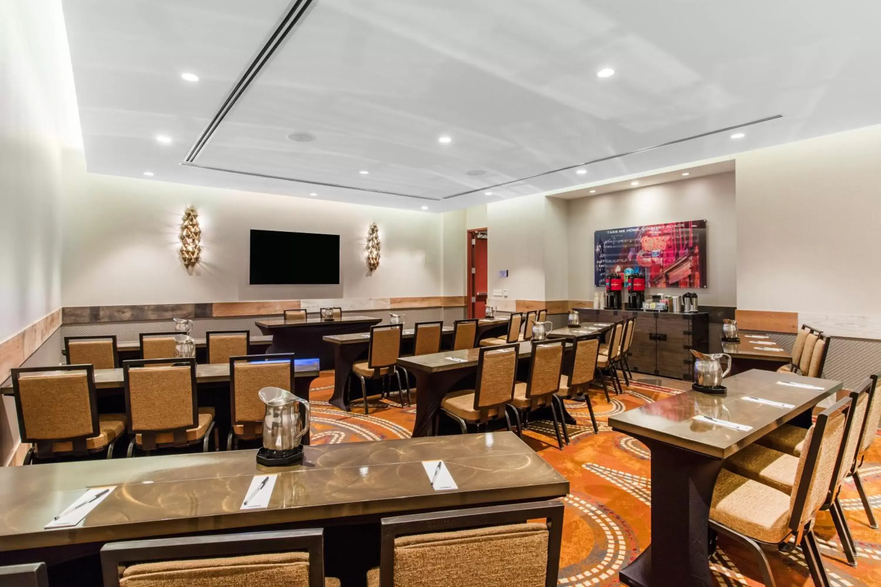 Meeting/conference room, Restaurant/Places to Eat in Cambria Hotel Nashville Downtown