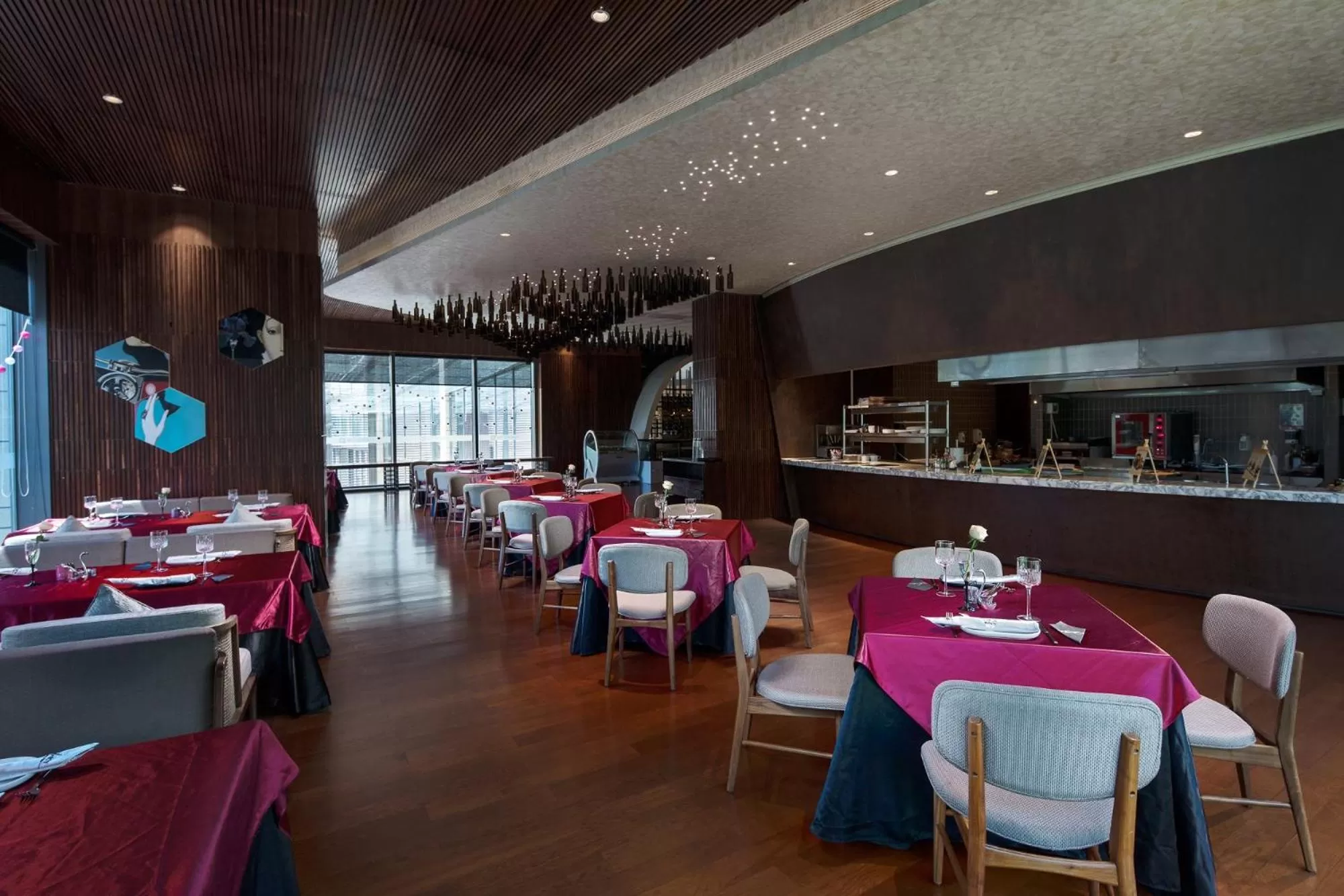 Restaurant/places to eat in Ramada Plaza by Wyndham Sanya Bay