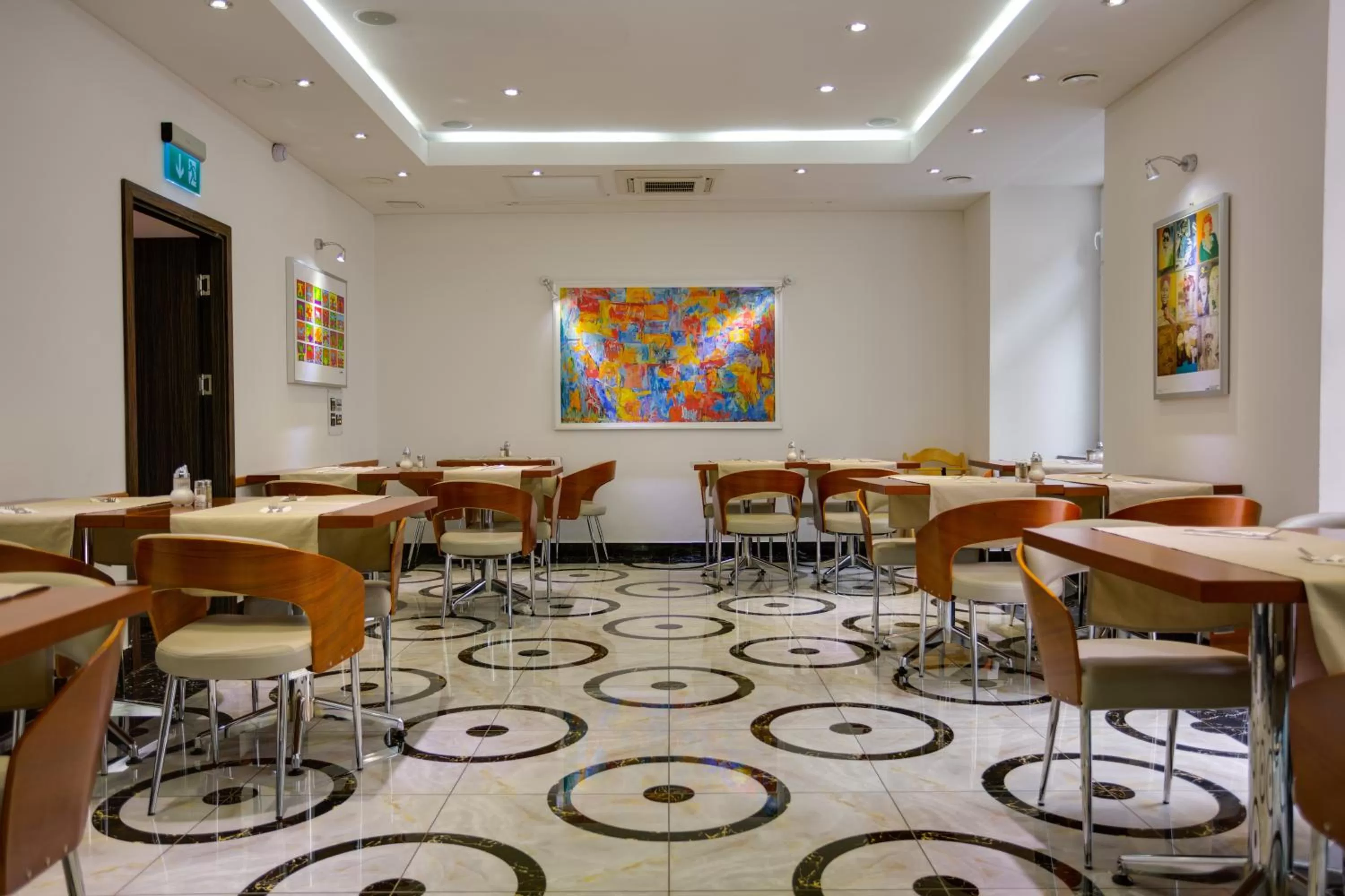 Restaurant/places to eat in Best Western Plus Hotel Arcadia