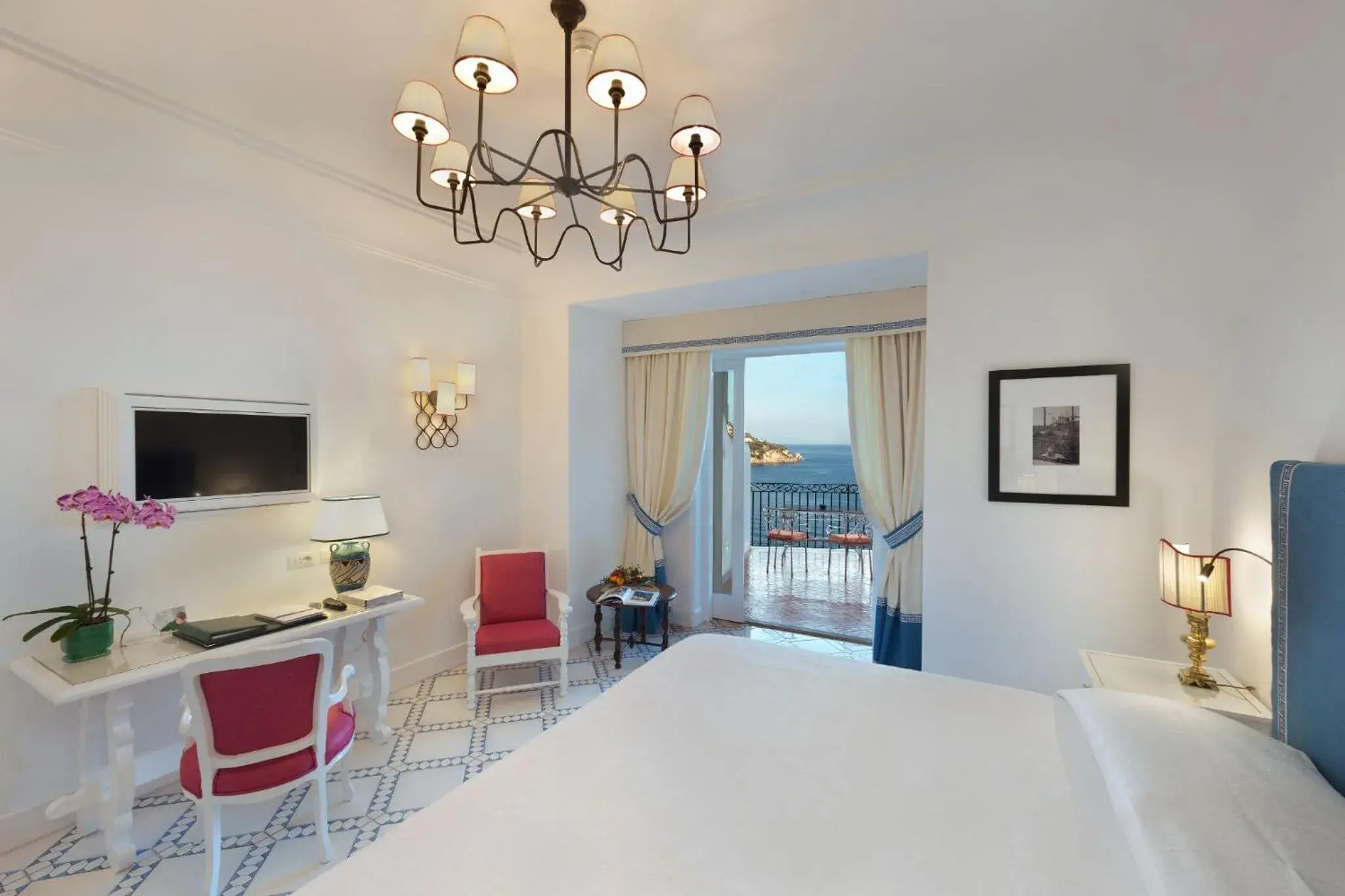 Bedroom, TV/Entertainment Center in Il San Pietro di Positano