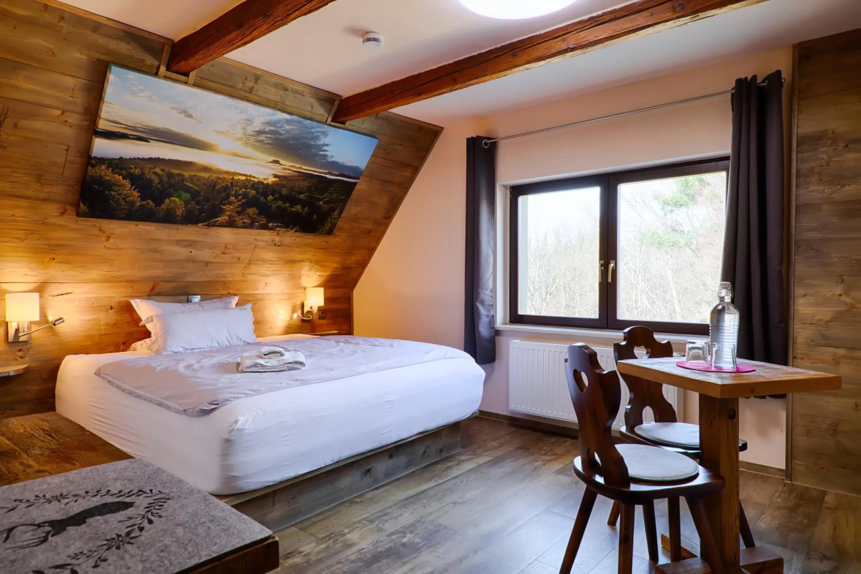 Photo of the whole room, Bed in Sennerhütte Landhotel