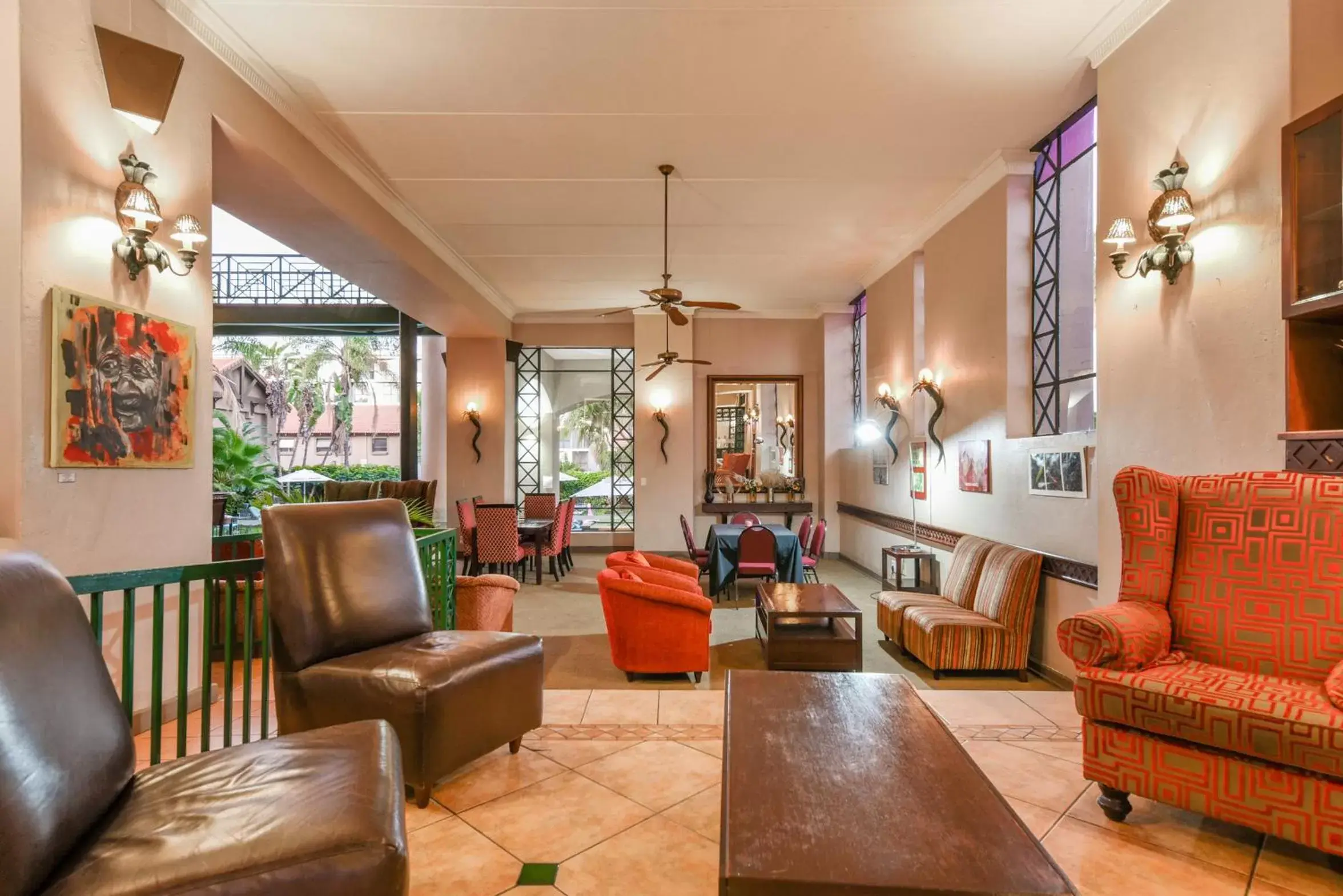 Lounge or bar, Lobby/Reception in Mercure Hotel Nelspruit