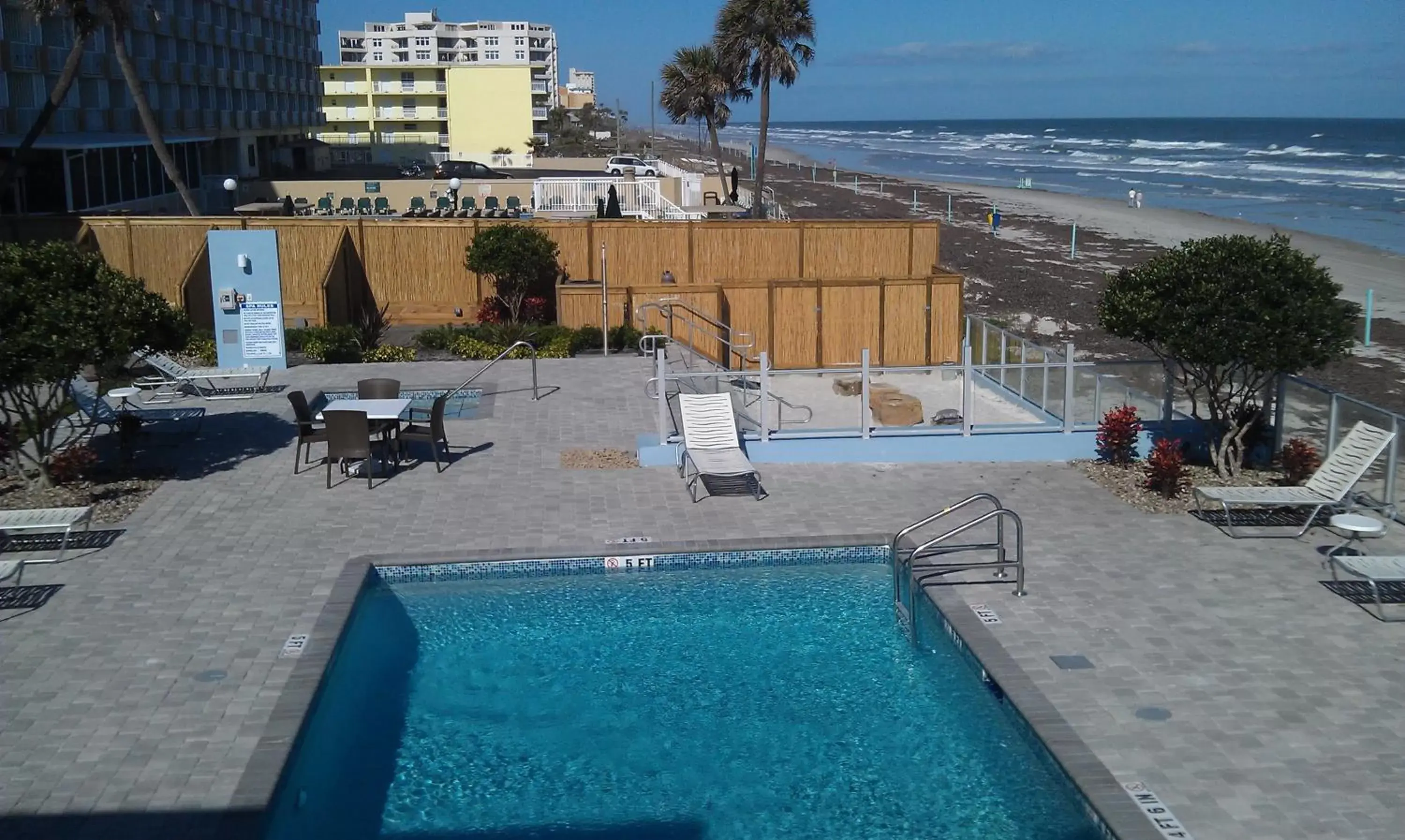 Neighbourhood, Pool View in Lotus Boutique Inn and Suites