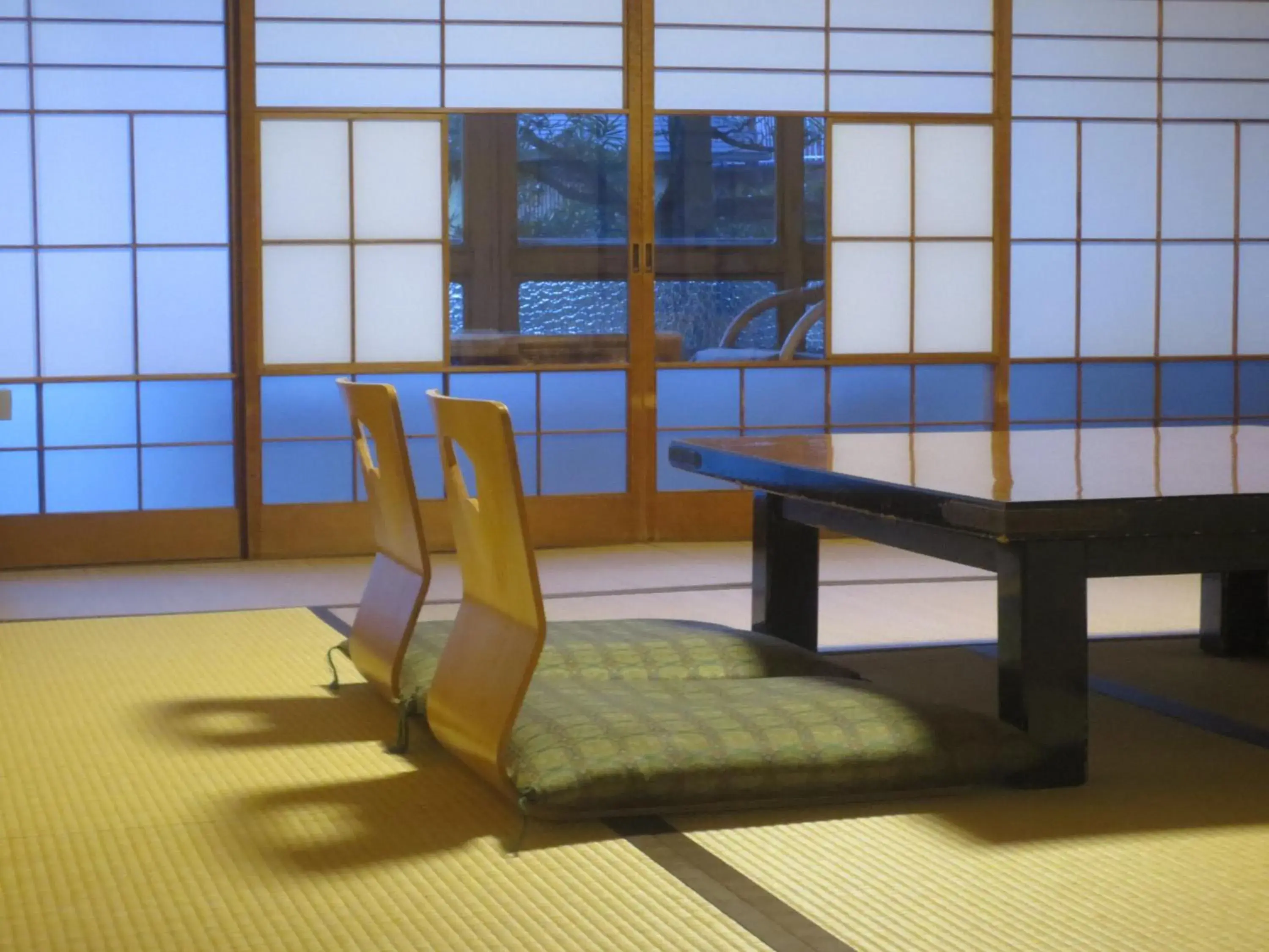 Seating area in K's House Ito Onsen - Historical Ryokan Hostel