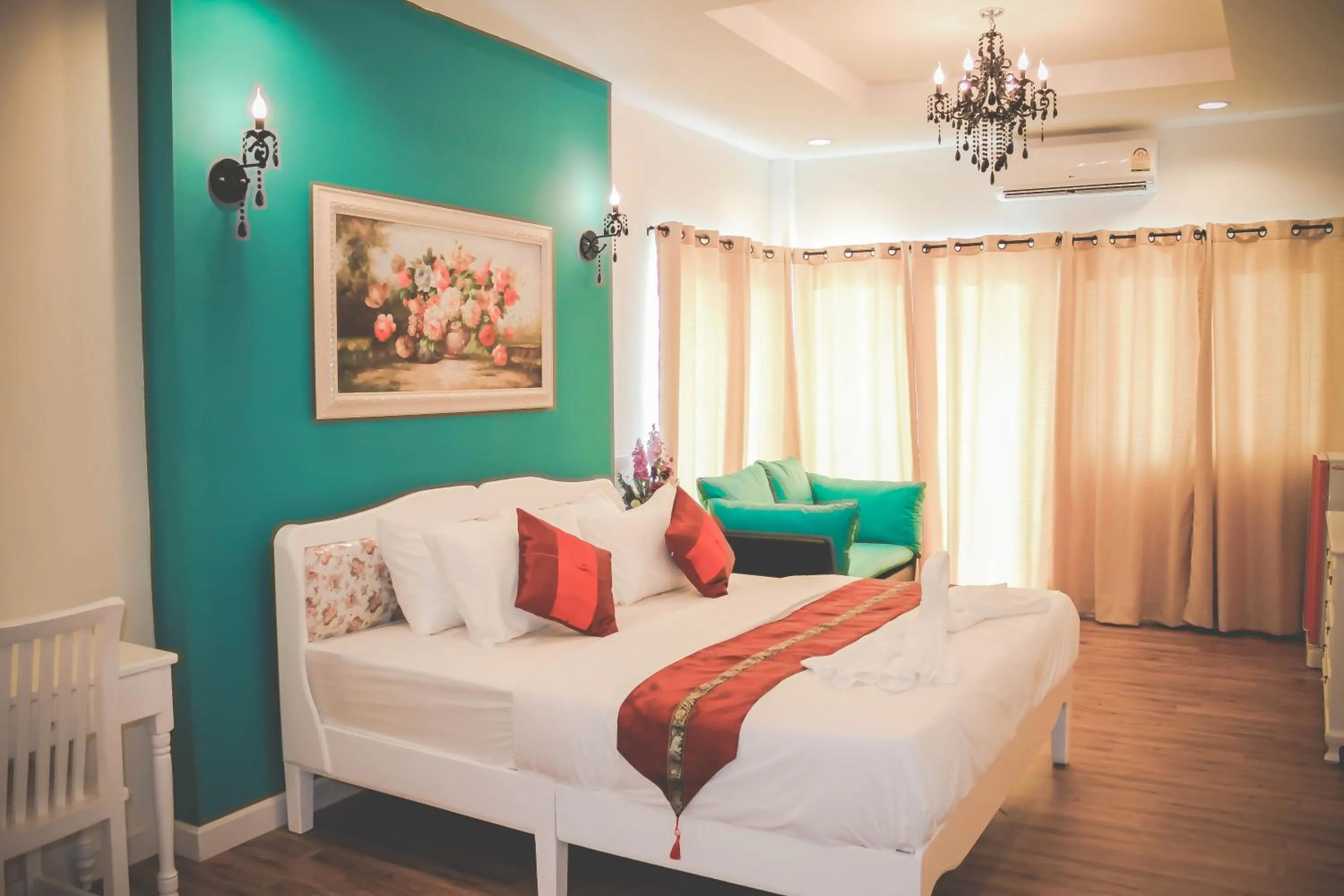 Photo of the whole room, Bed in Jasmine Chiangmai Boutique Hotel