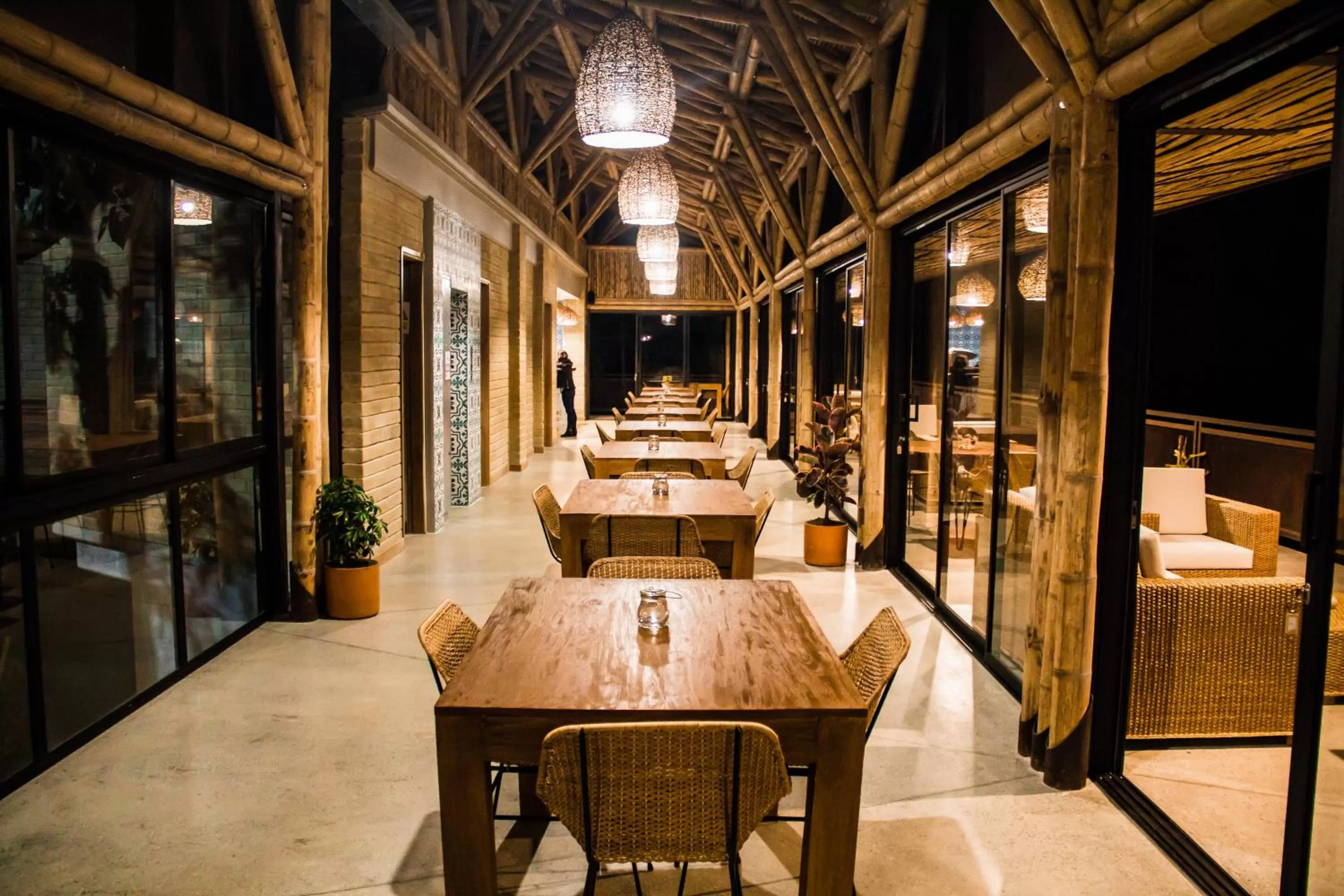 Restaurant/places to eat in Cannua Lodge