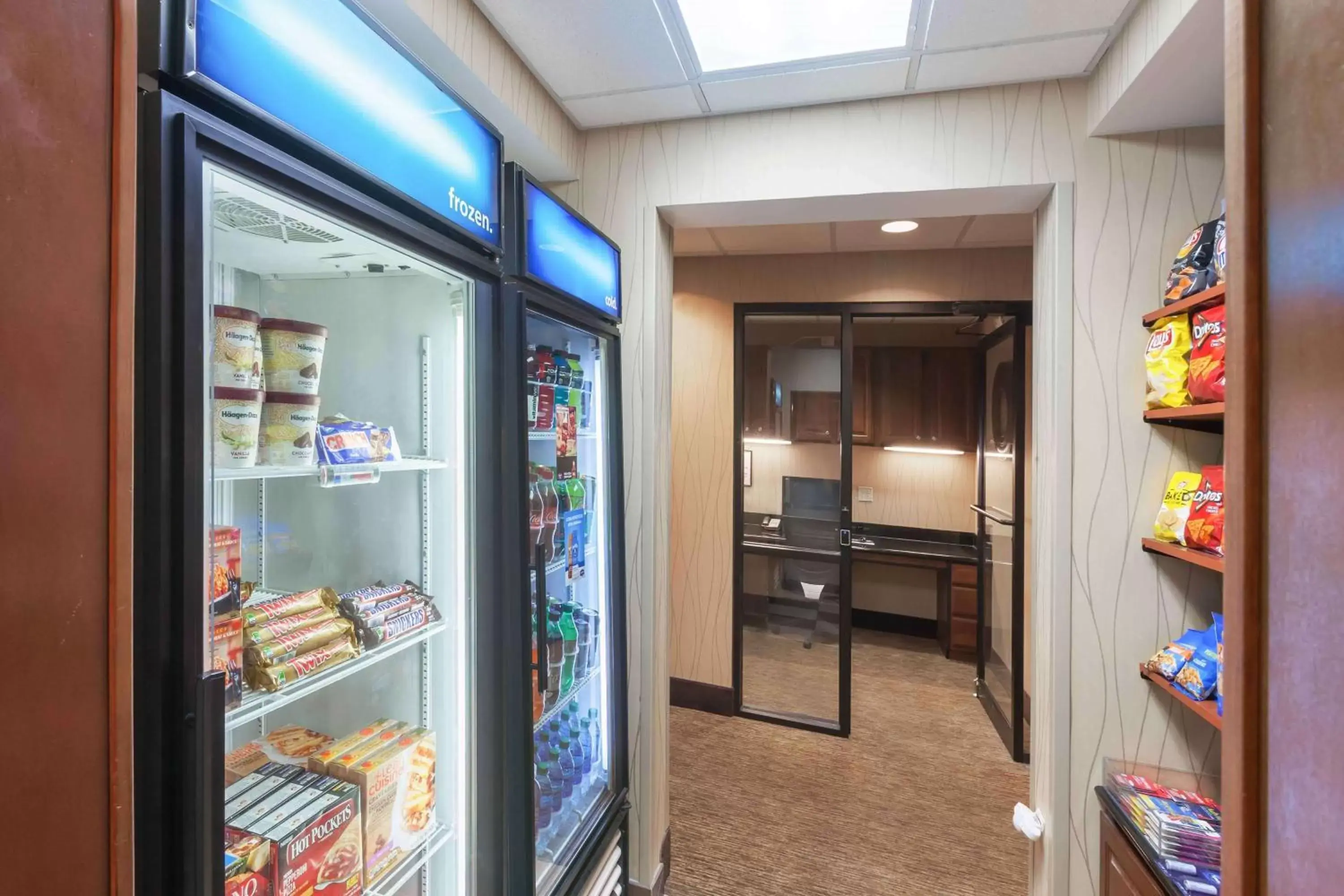 Restaurant/places to eat in Hampton Inn & Suites Morgan City Restaurant/places to eat in Hampton Inn & Suites Morgan City