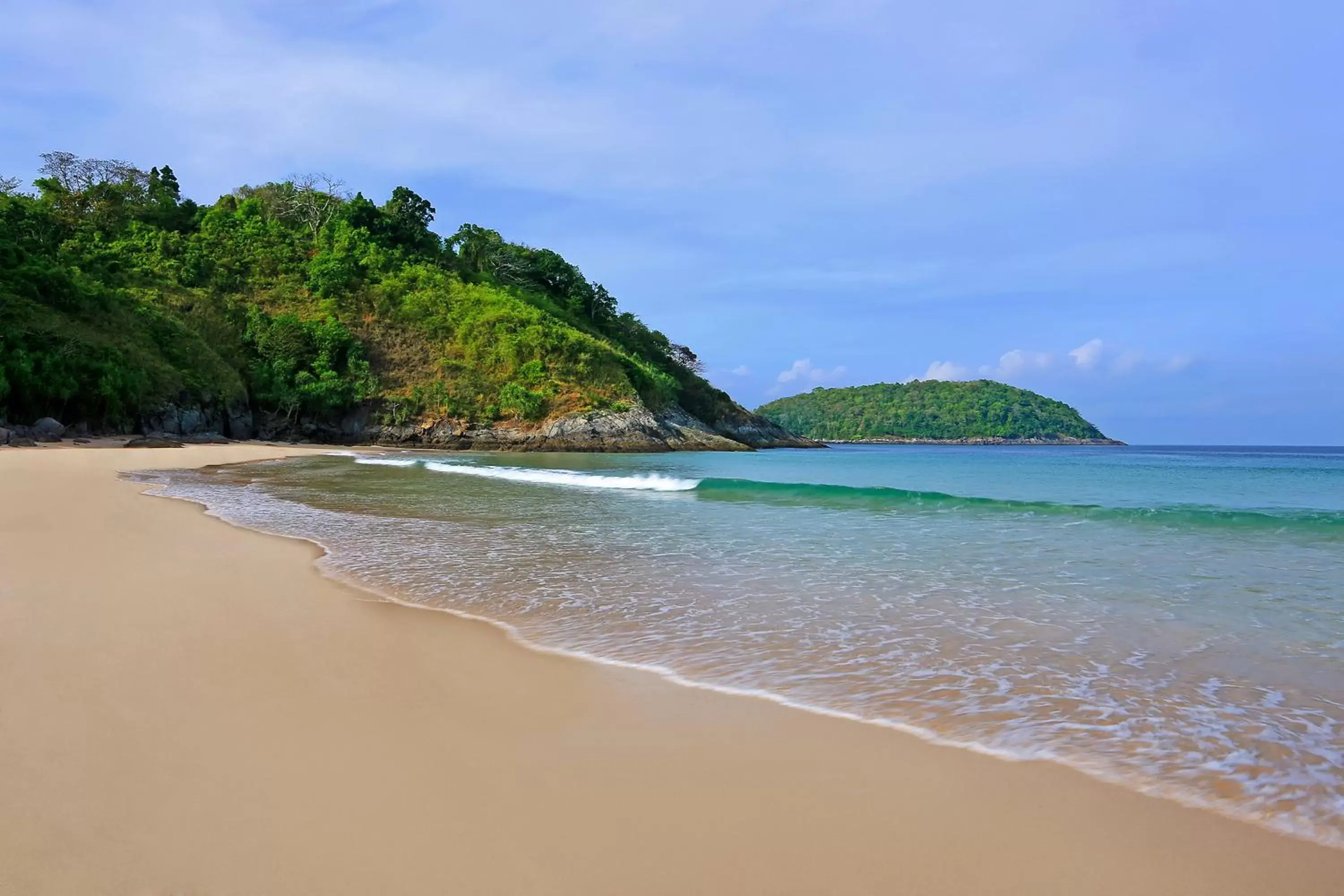 Beach in The Nai Harn - SHA Extra Plus