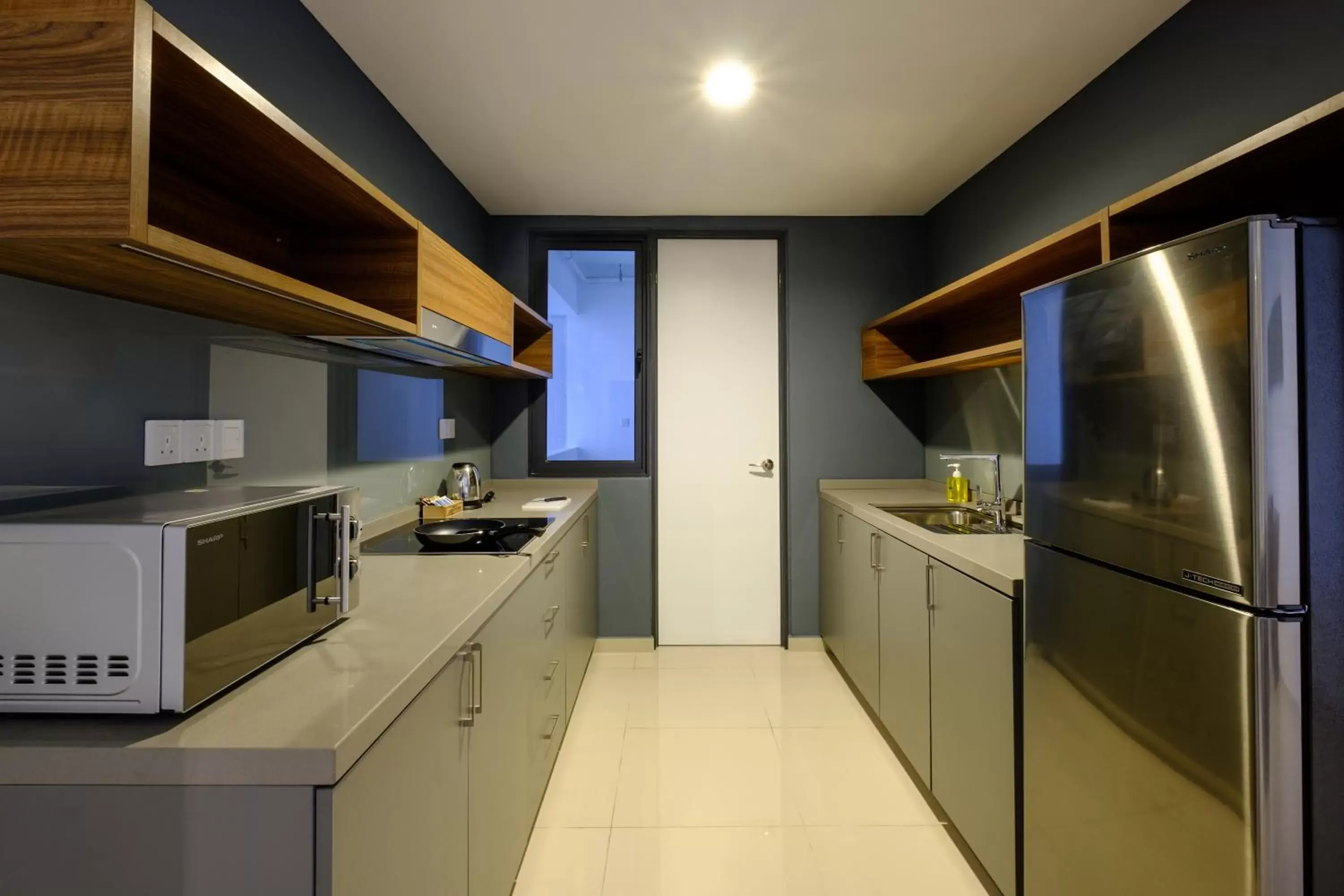 Kitchen or kitchenette, Kitchen/Kitchenette in Tanjung Point Residences