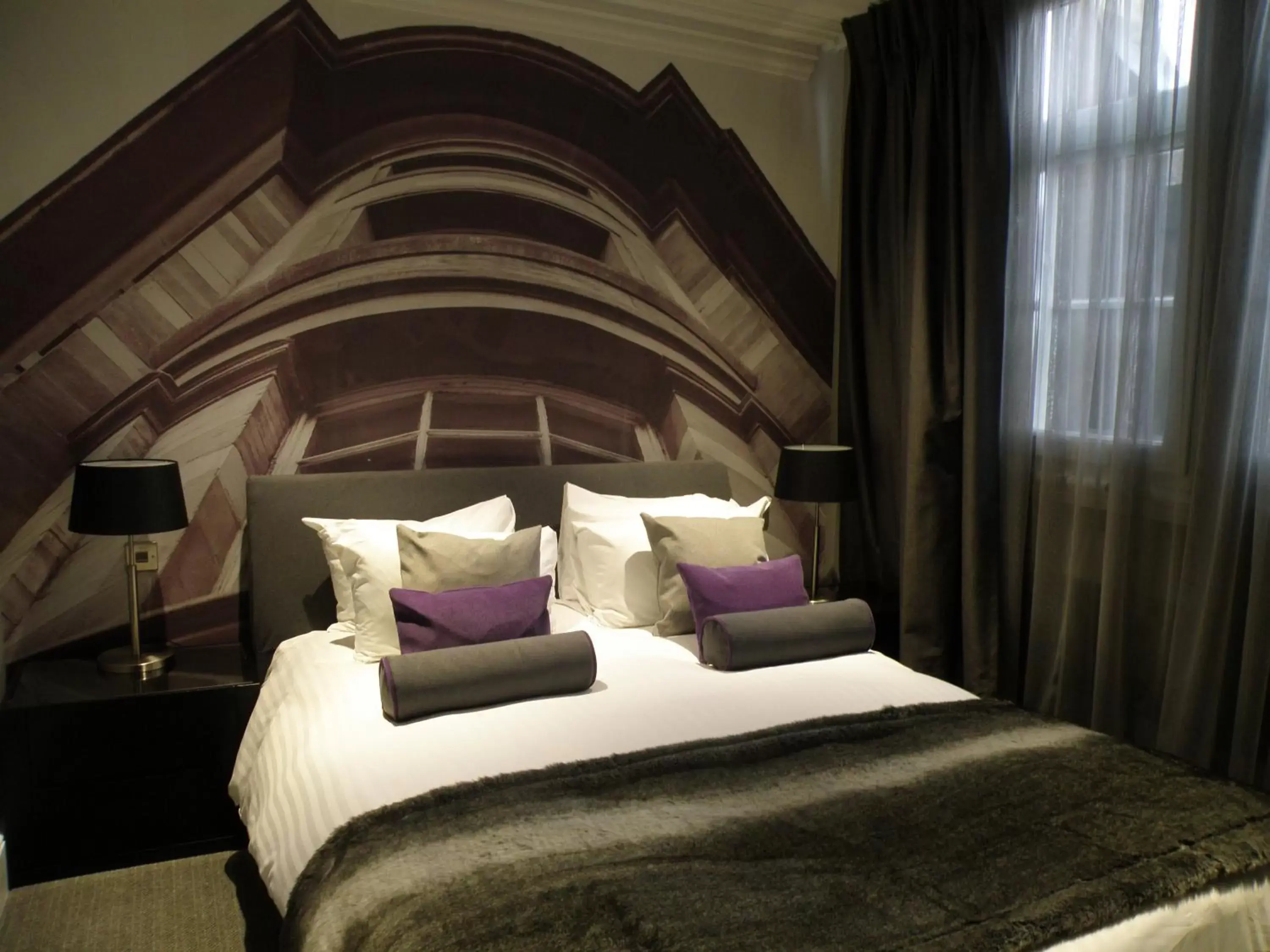 Bed in Grey Street Hotel