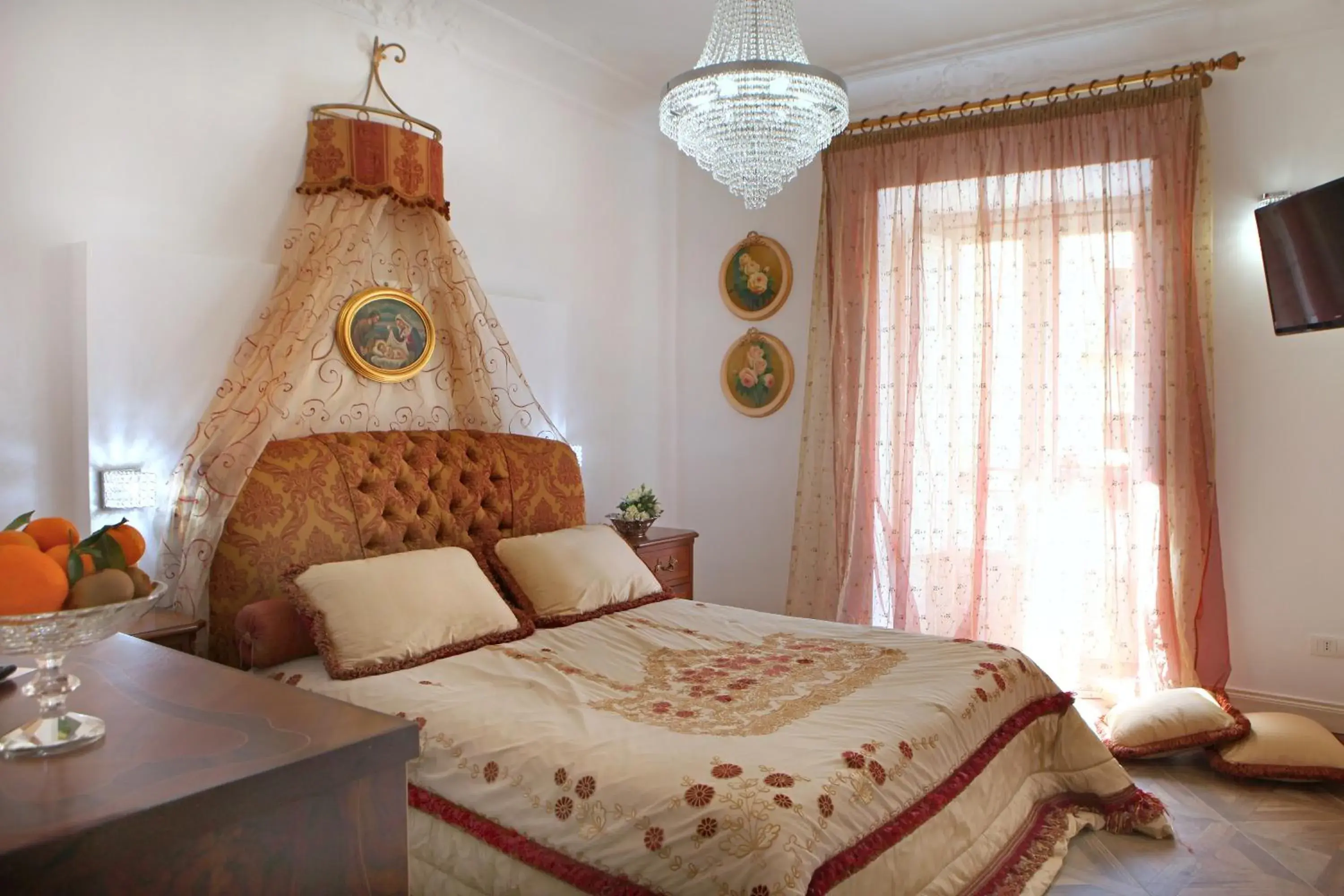 Photo of the whole room, Bed in B&B Palazzo del Teatro