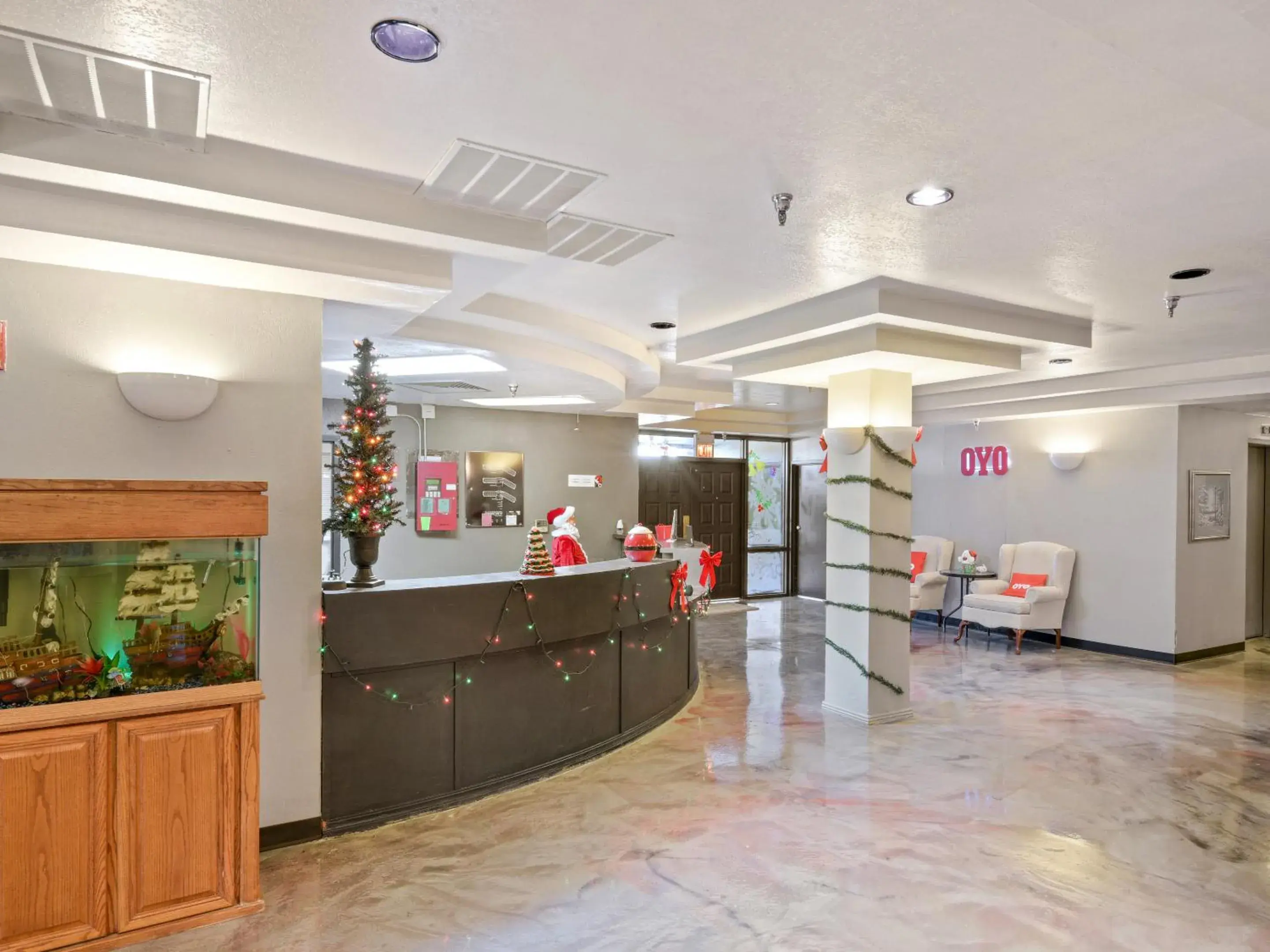 Lobby or reception in OYO Hotel Edmond - University of Central Oklahoma