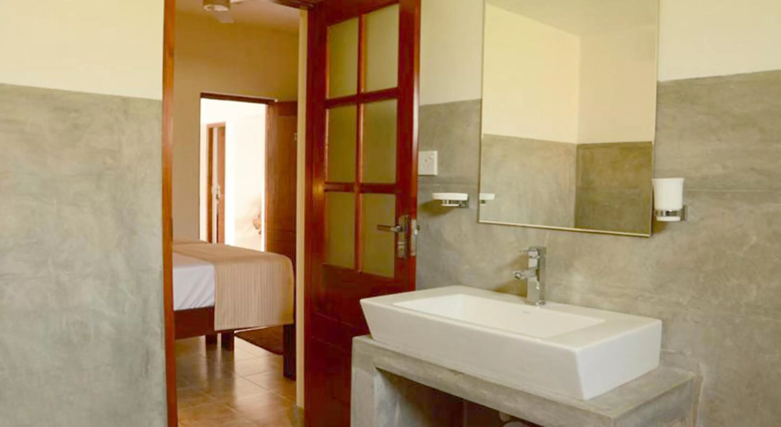 Bathroom in Inlak Garden Hotel