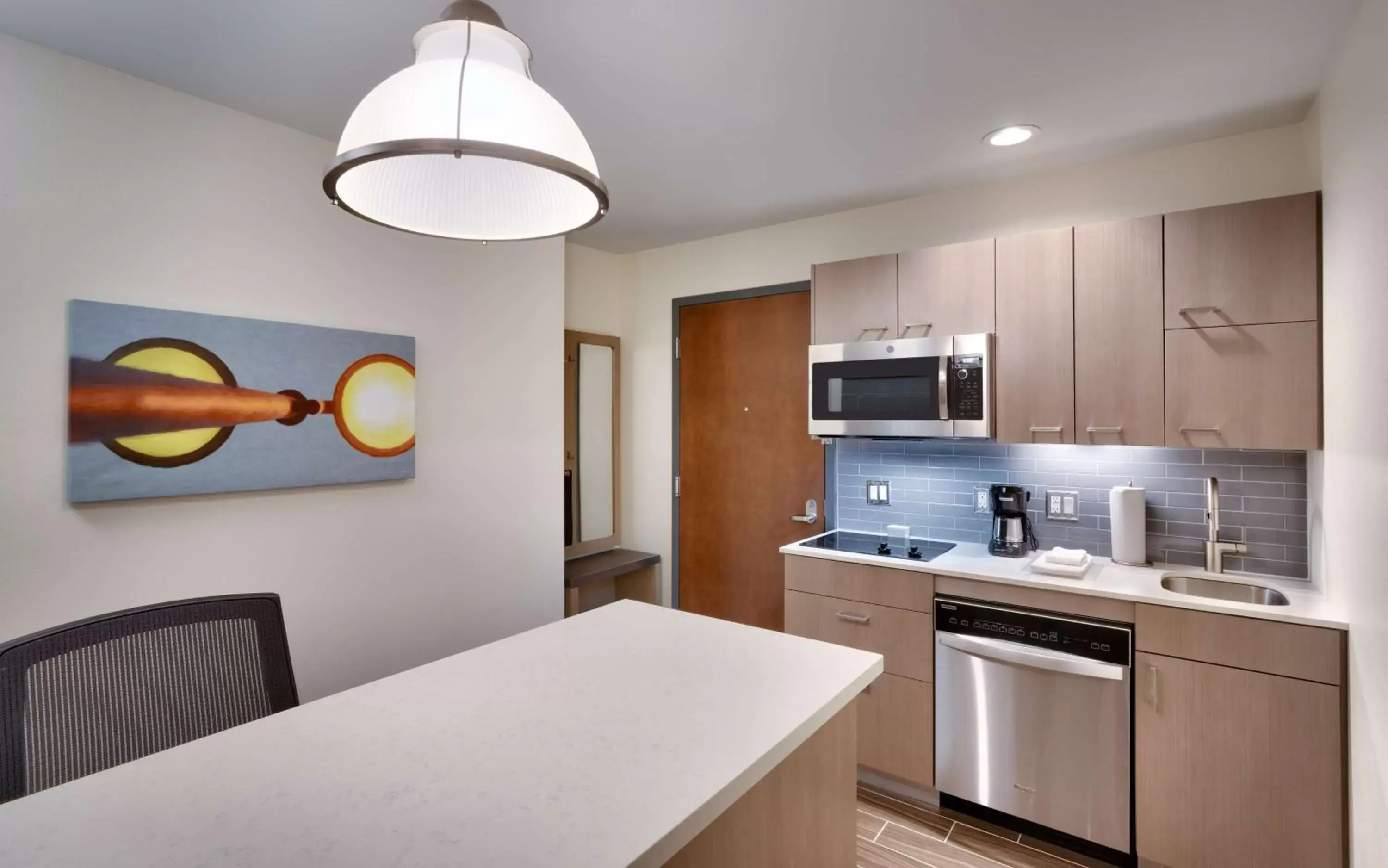 Bedroom, Kitchen/Kitchenette in Hyatt House Provo/Pleasant Grove