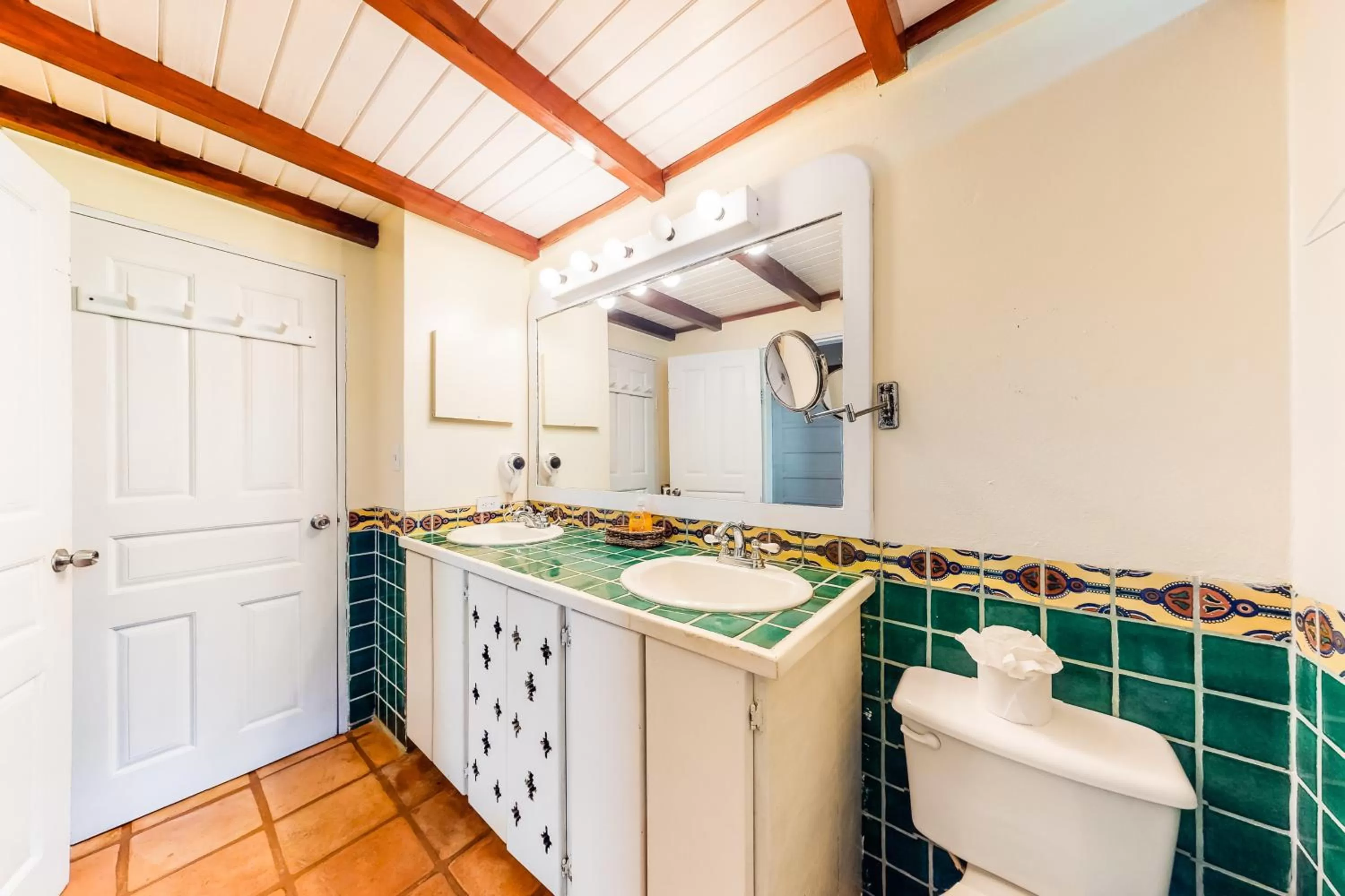 Condo #26 @ Beachside Villas