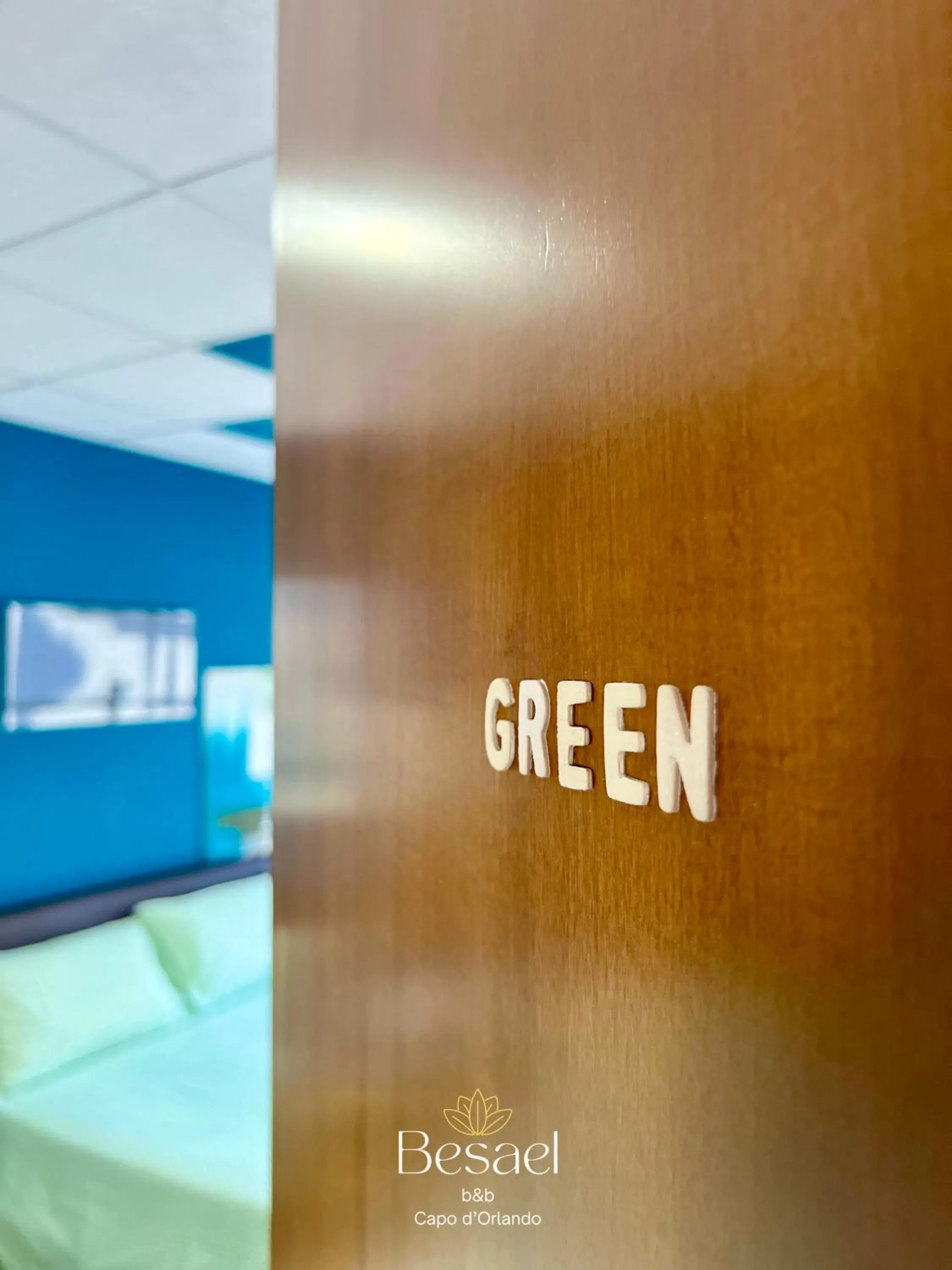 Text overlay in Besael b&b Capo d'Orlando