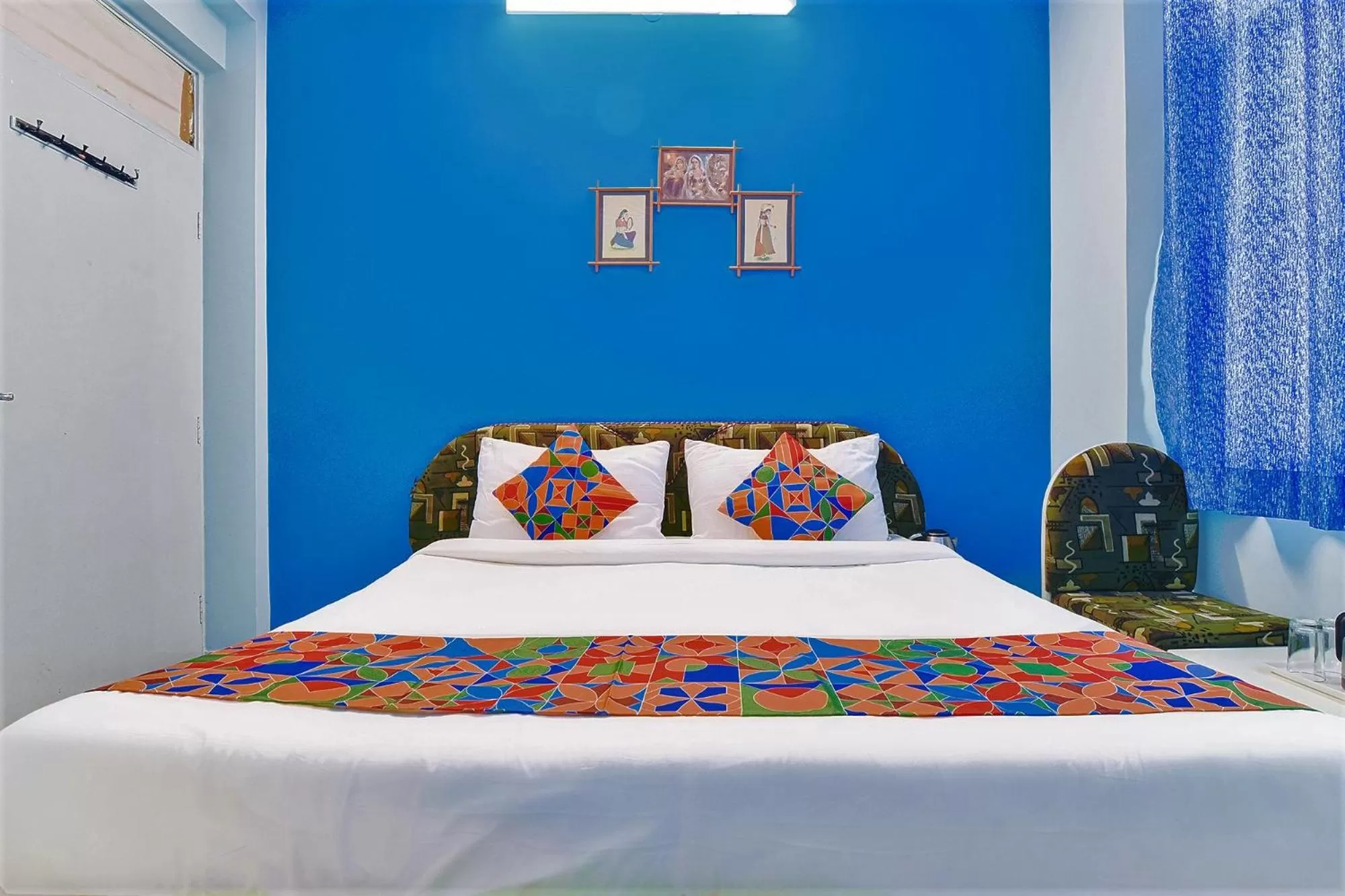 Bed in FabExpress Anuja