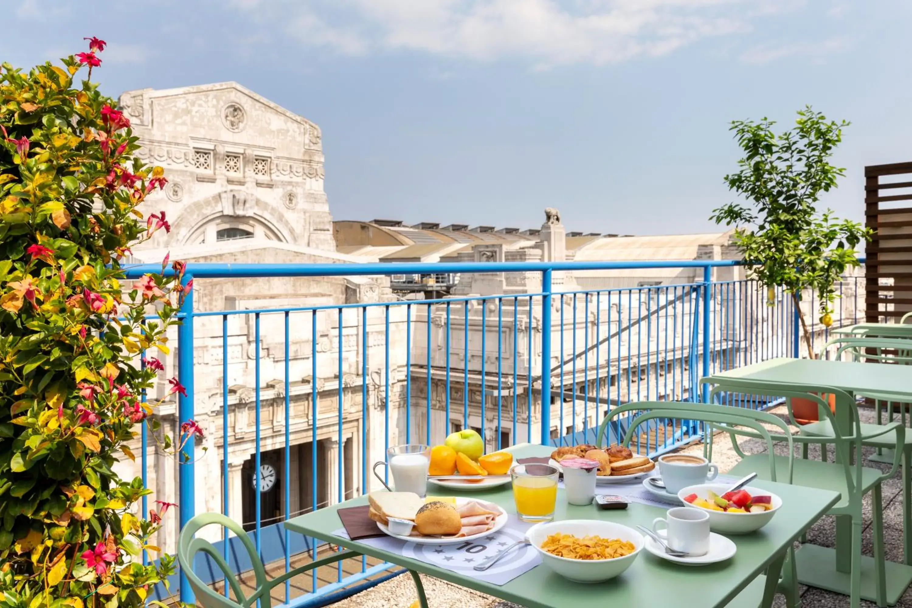 Balcony/Terrace in B&B Hotel Milano Aosta