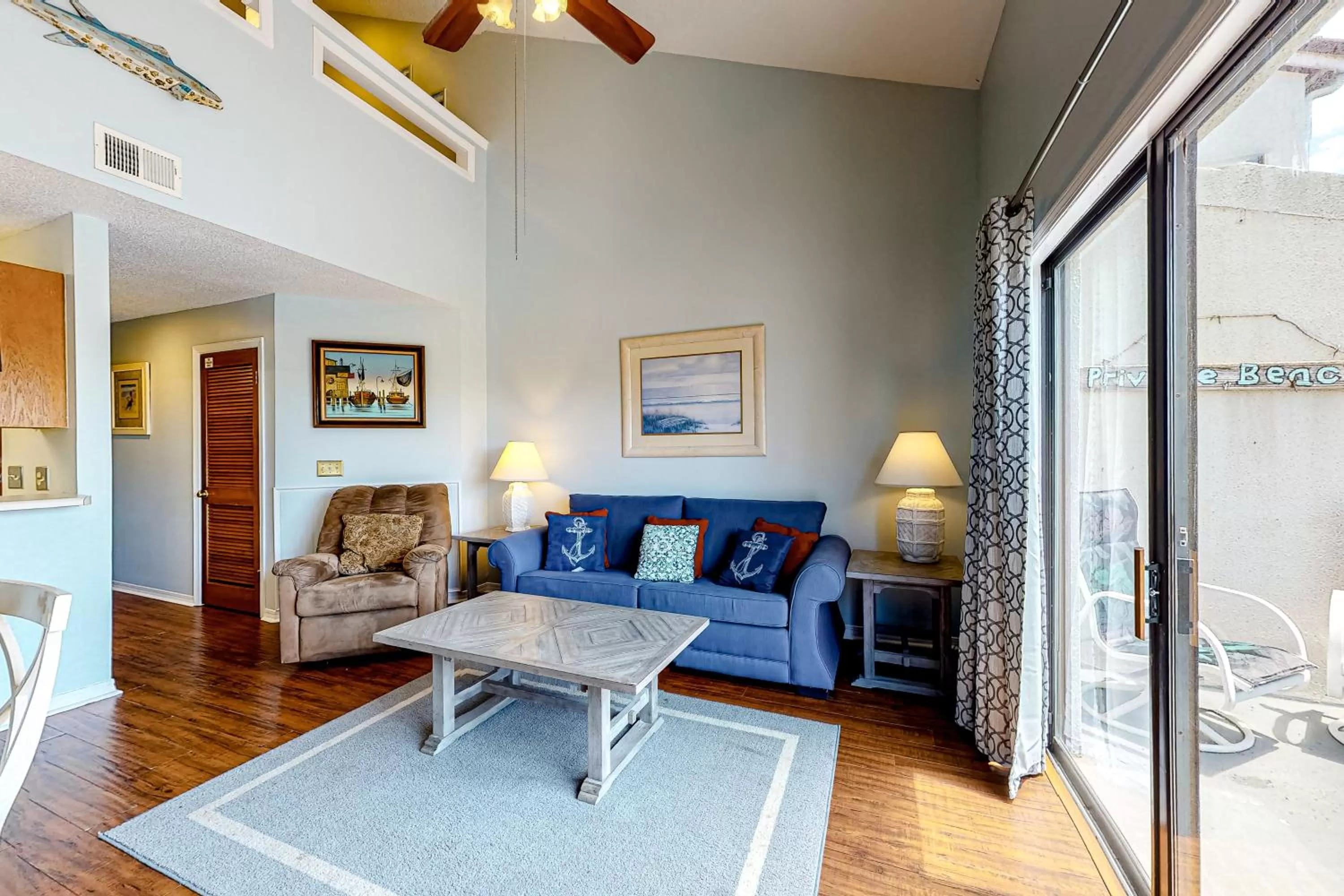 Seating Area in The Inn at St. Thomas Square #514