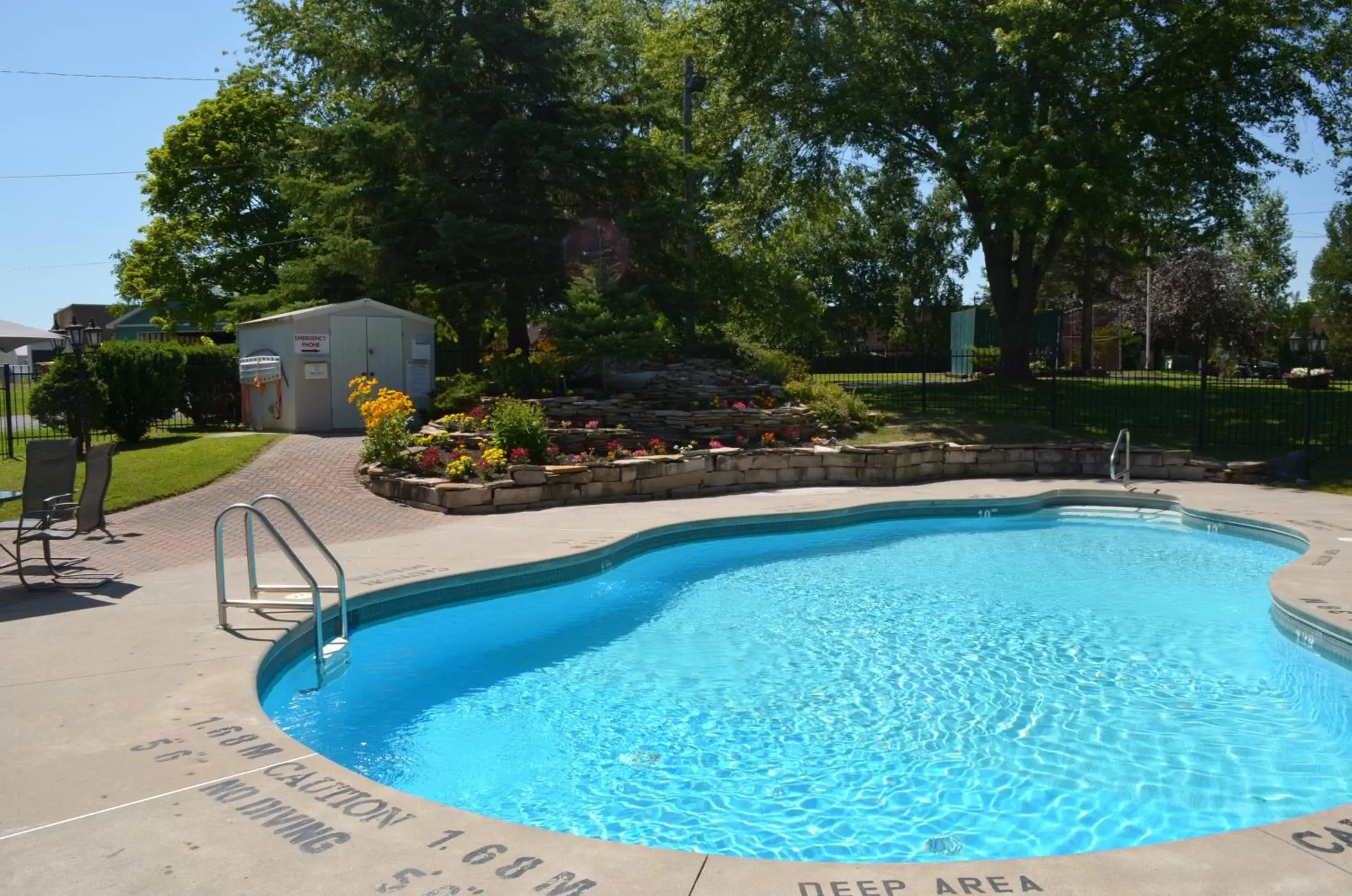 Swimming Pool in Super 8 by Wyndham Gananoque - Country Squire Resort