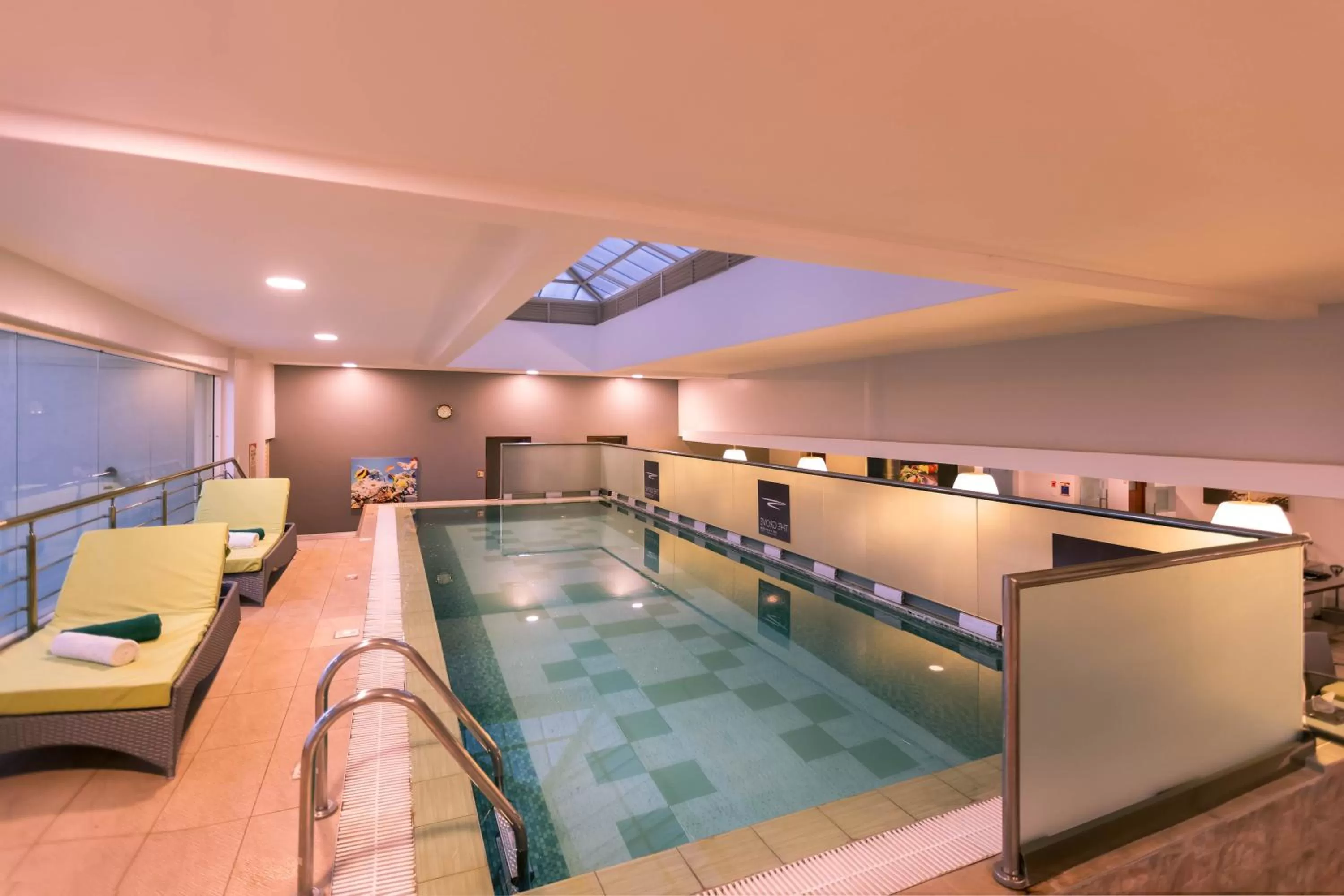 Swimming pool in Executive Residency by Best Western Nairobi