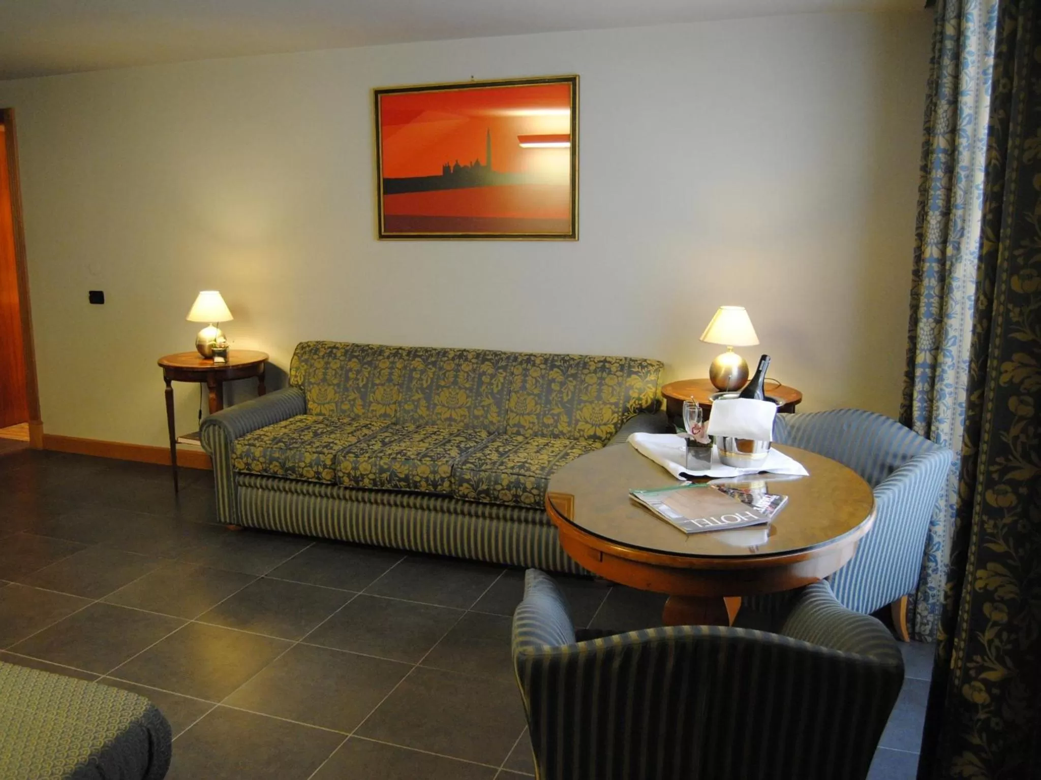 Seating area in Hotel Diplomatic