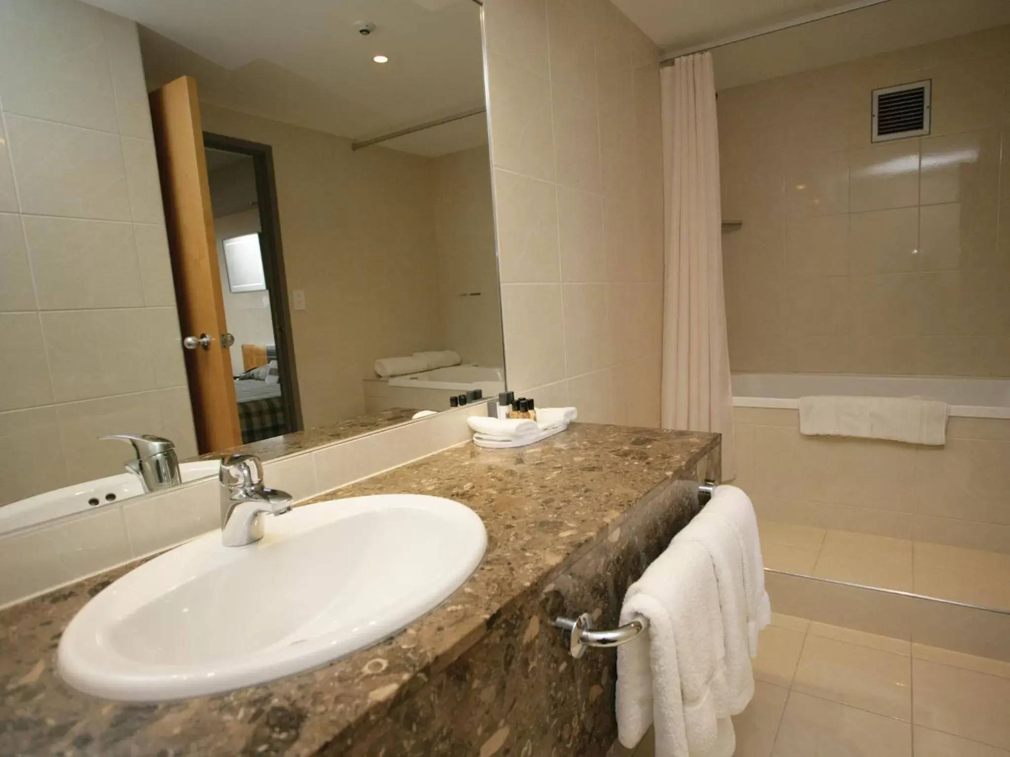 Bathroom in Copthorne Hotel Palmerston North