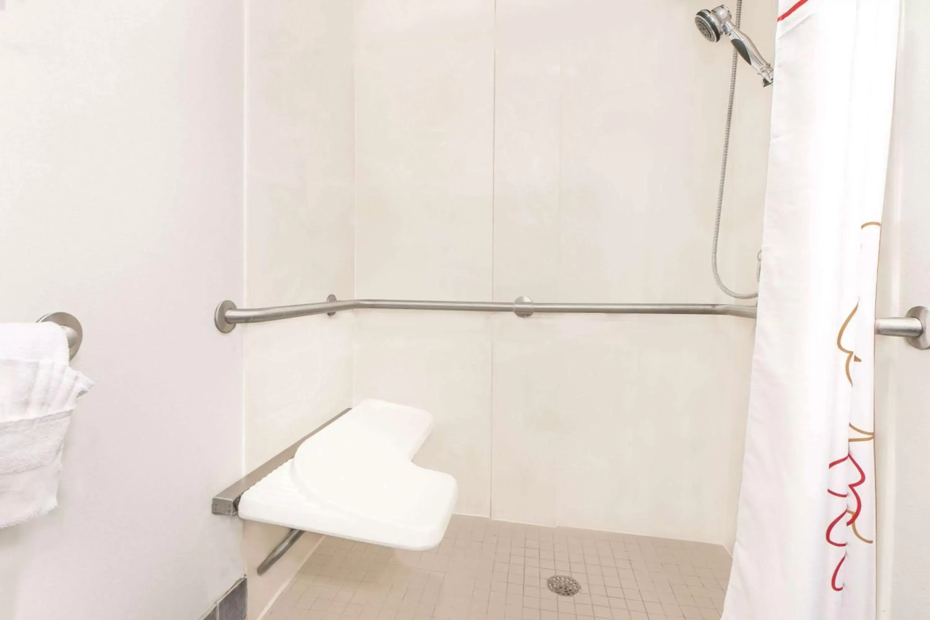 Shower, Bathroom in Hawthorn Suites by Wyndham Lubbock