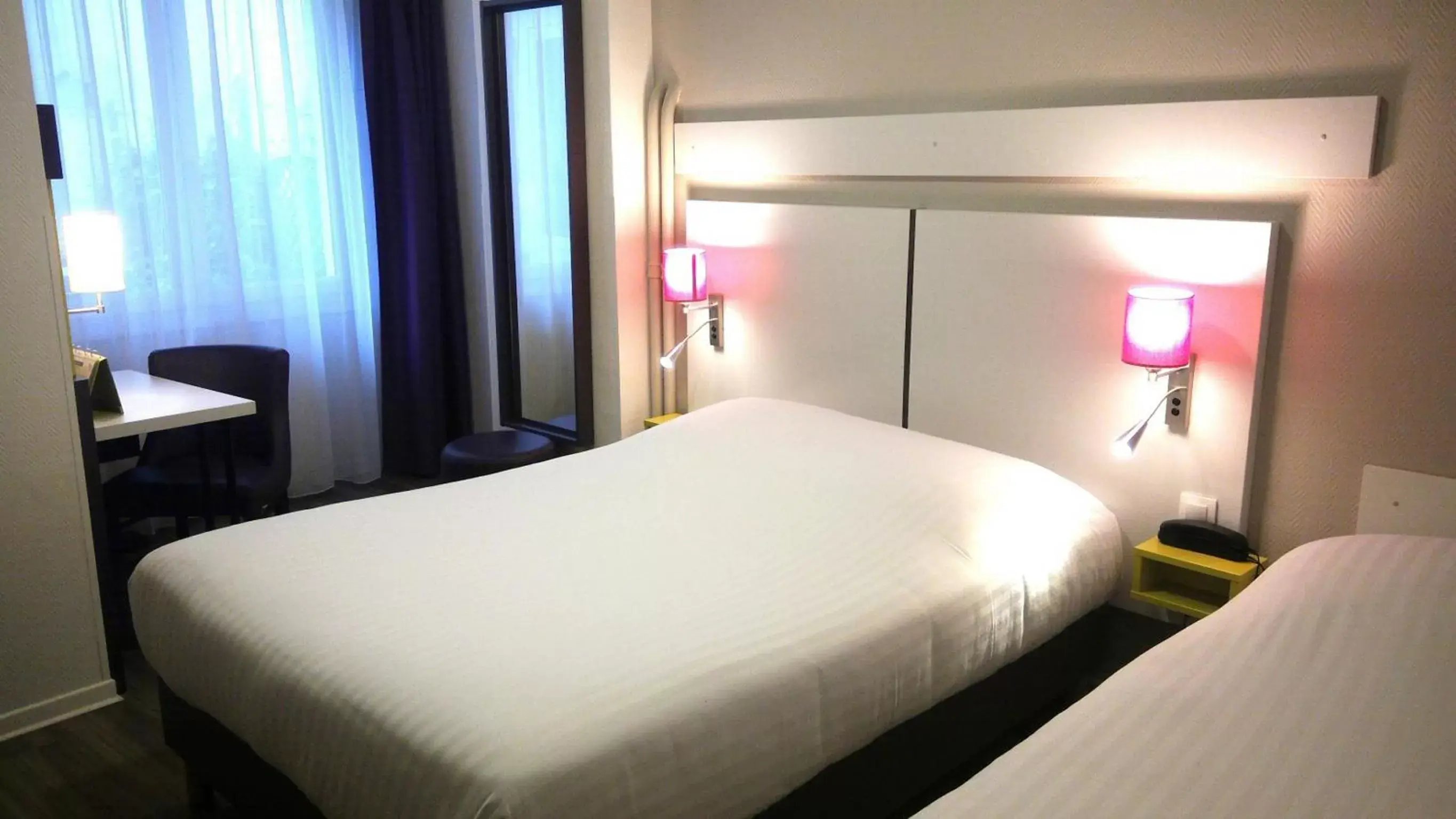 Bed in Grand Hôtel Lille